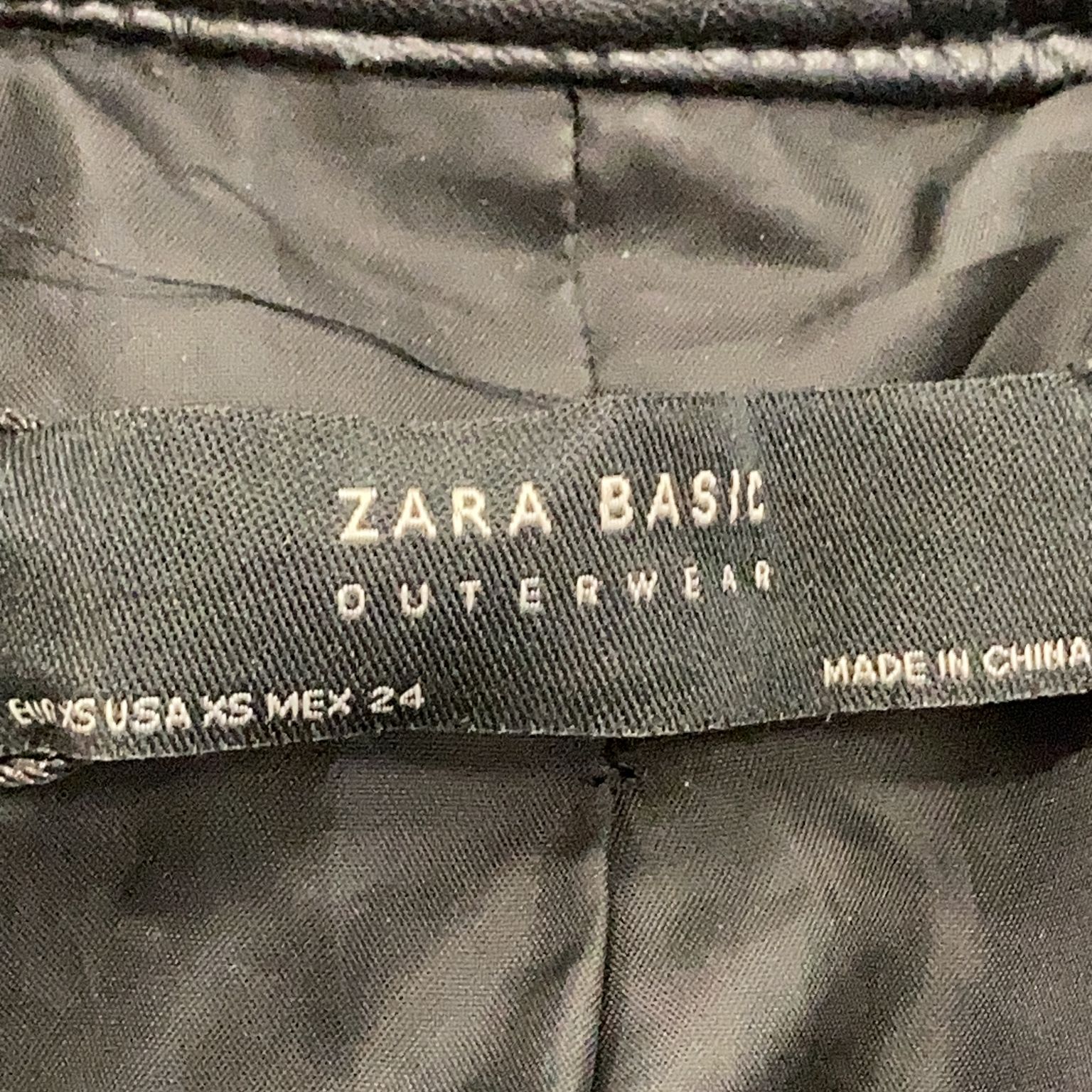 Zara Basic