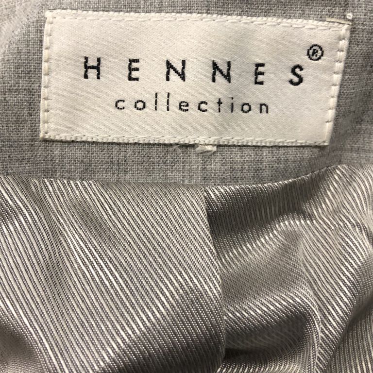 Hennes Collection