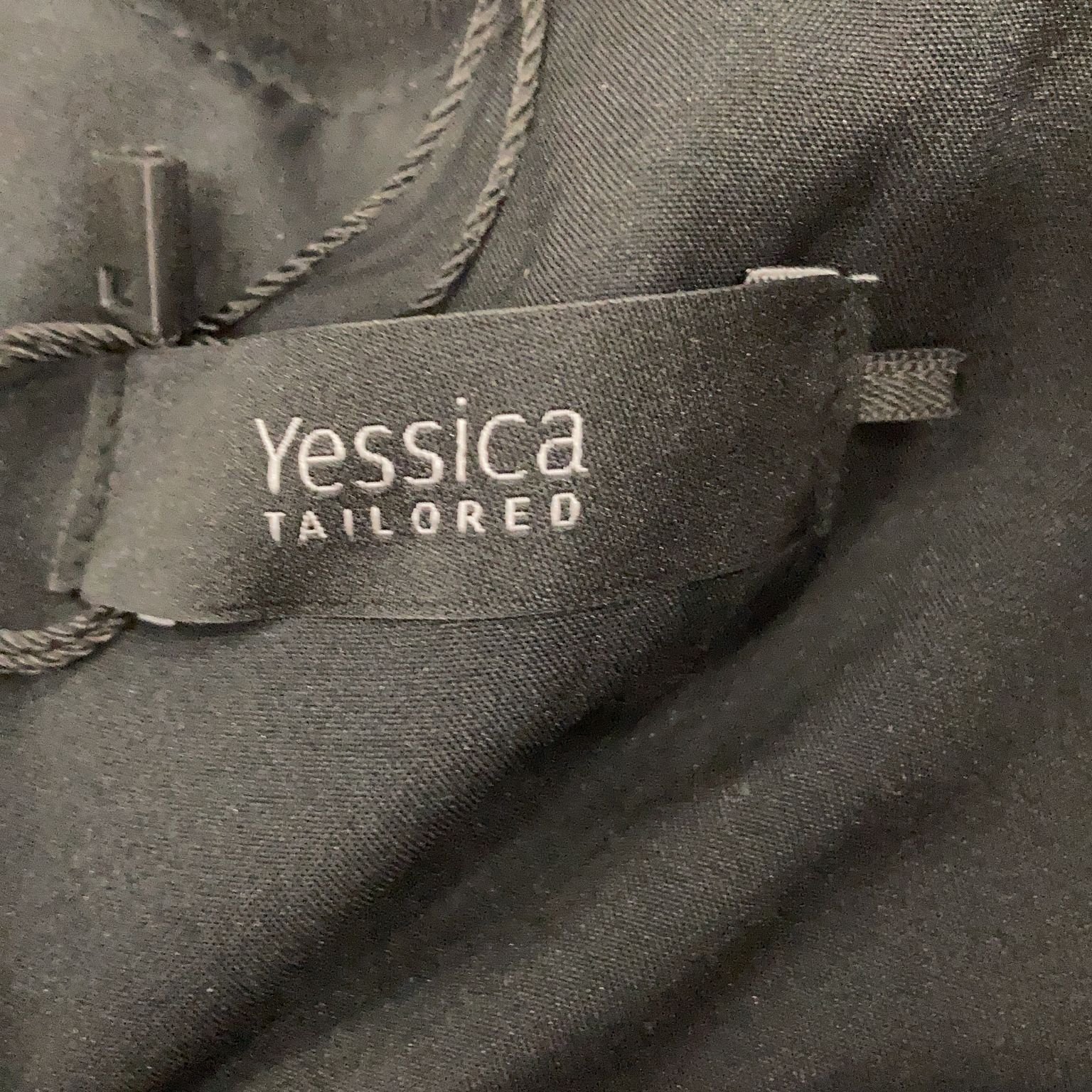 Yessica Tailored