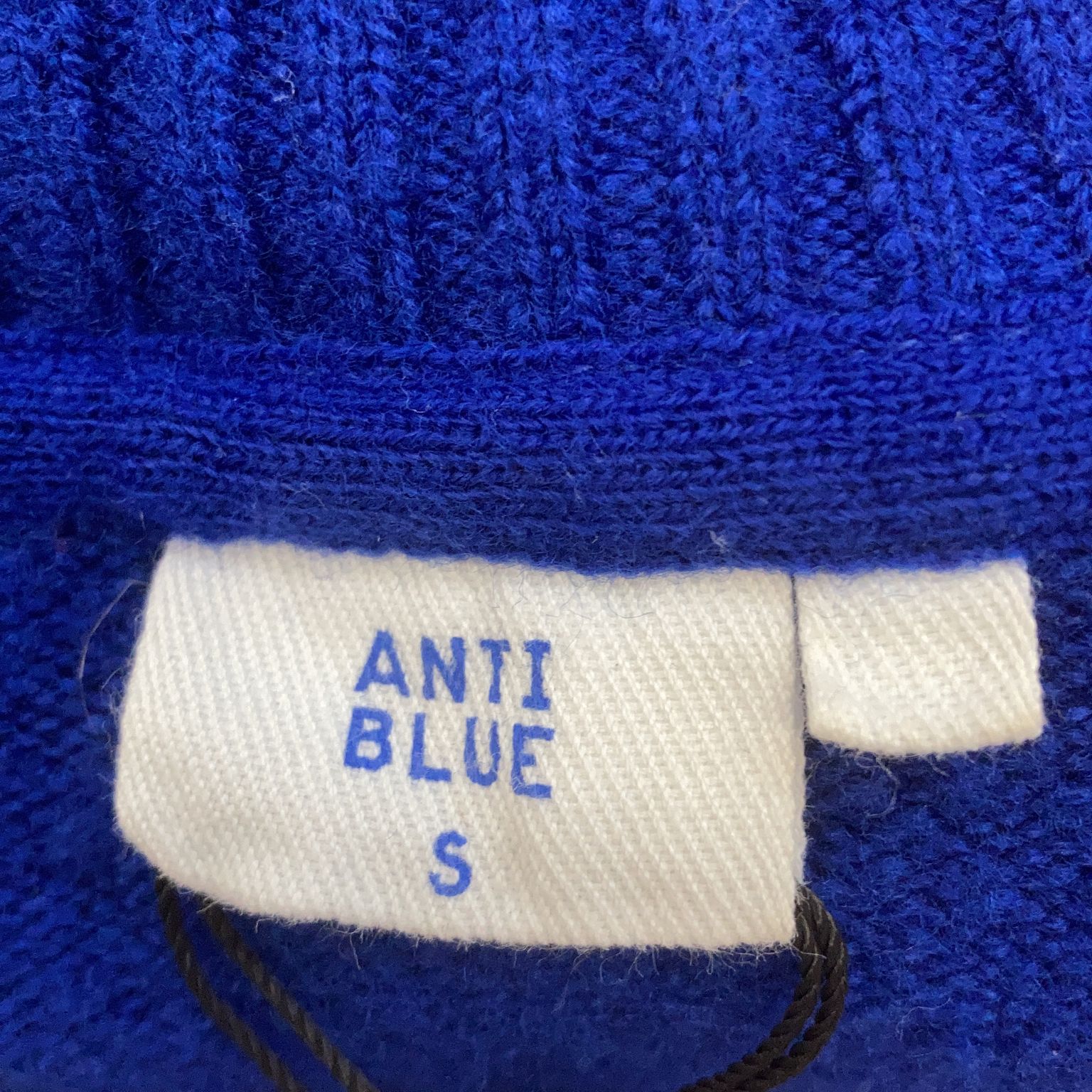 Anti Blue