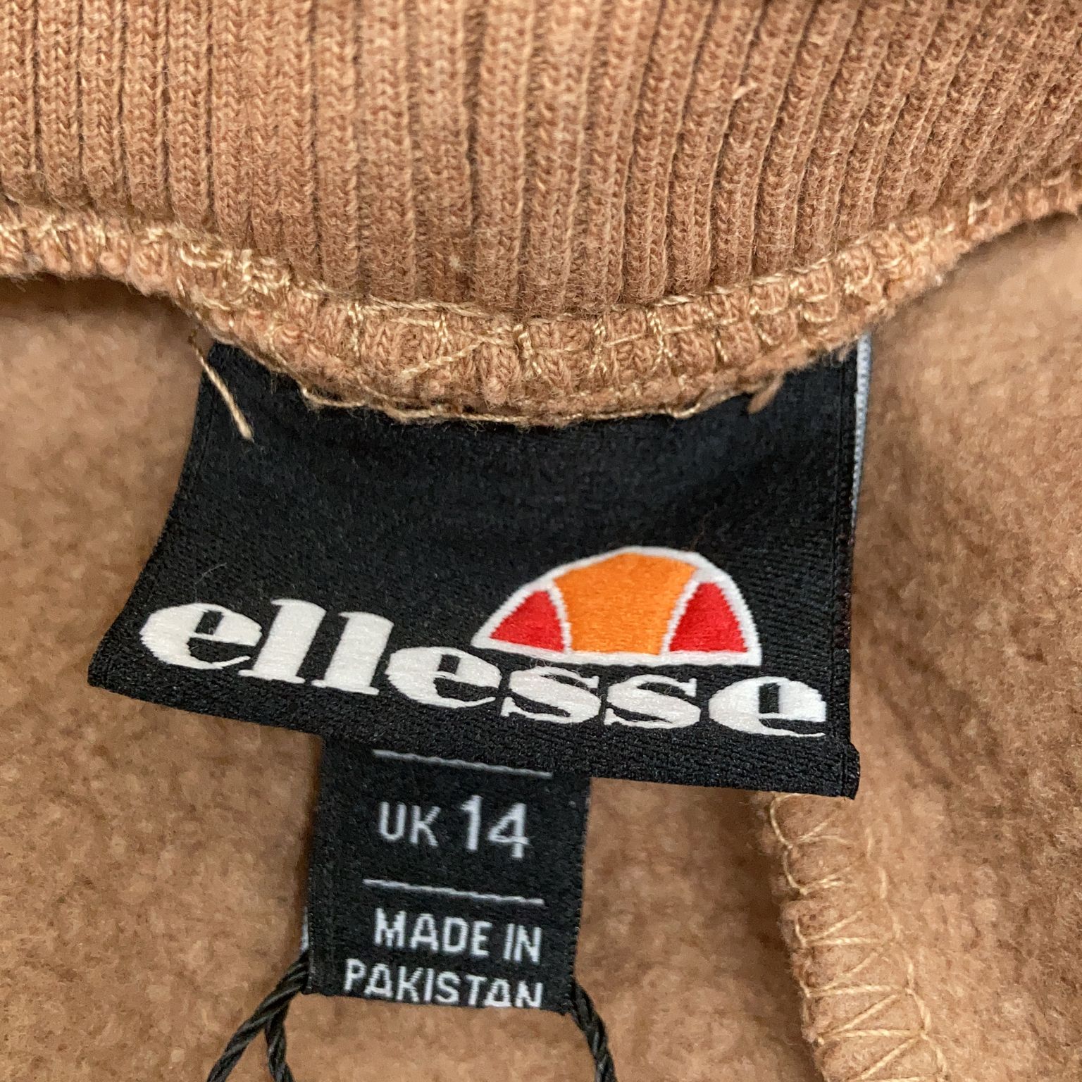 Ellesse