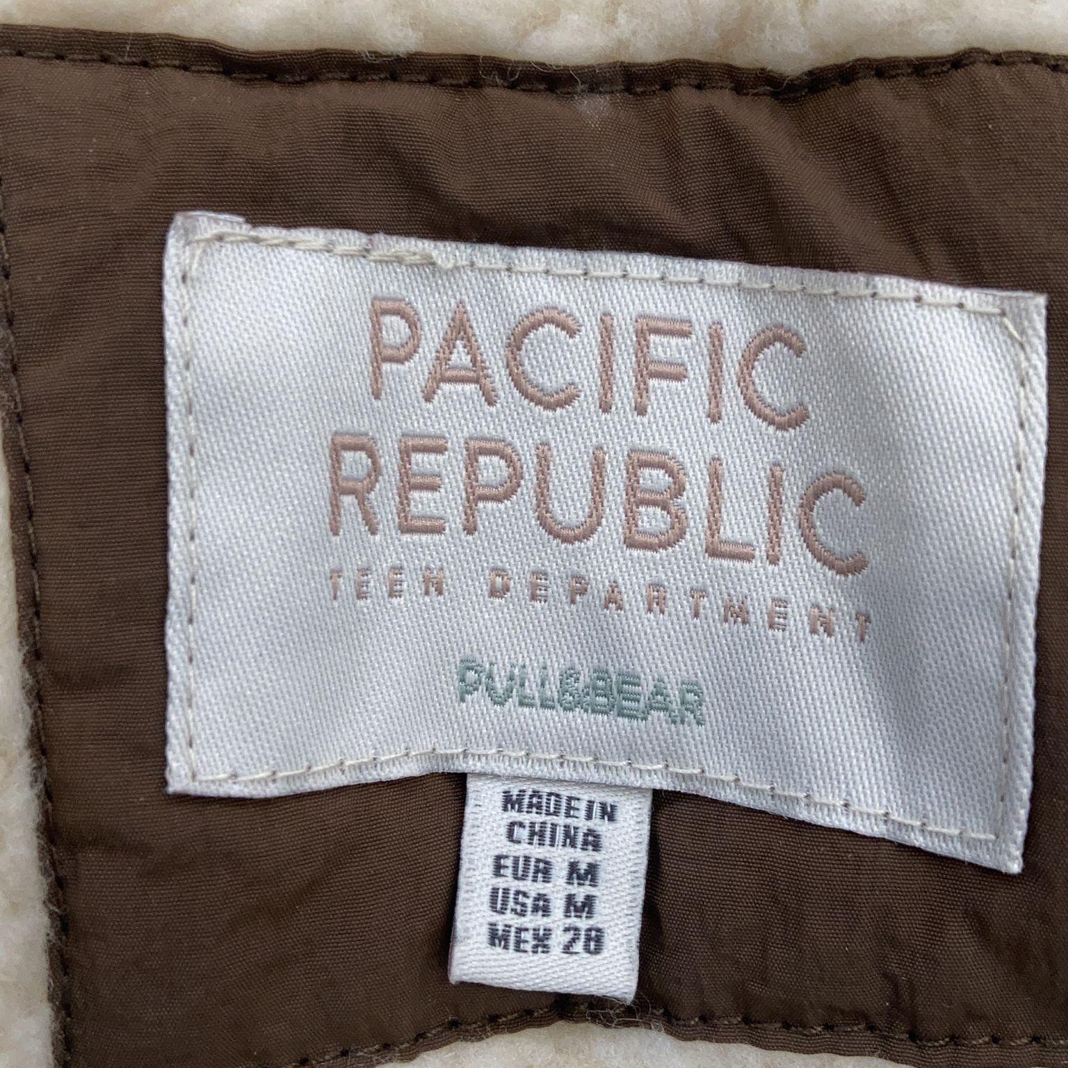 Pacific Republic Pull  Bear