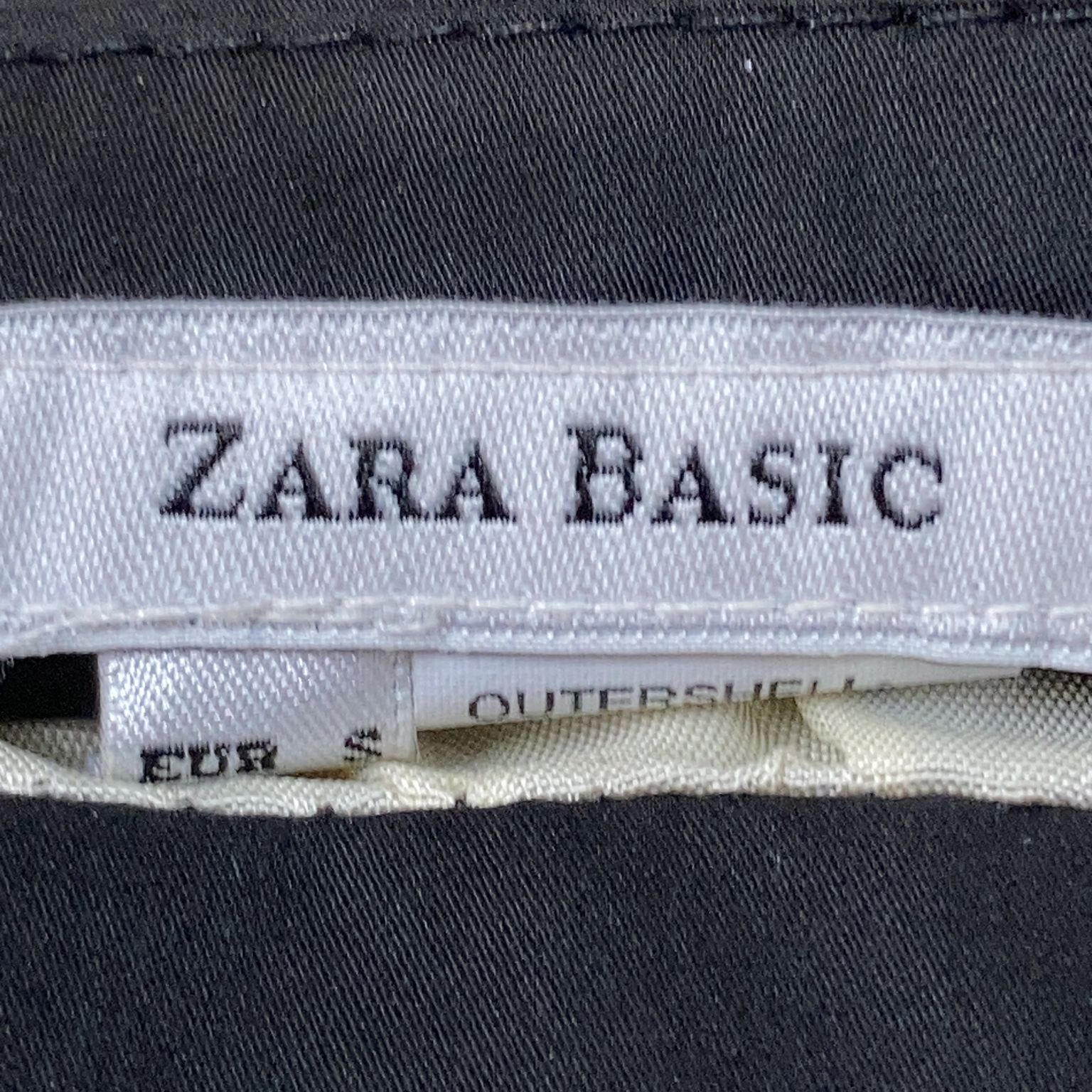 Zara Basic