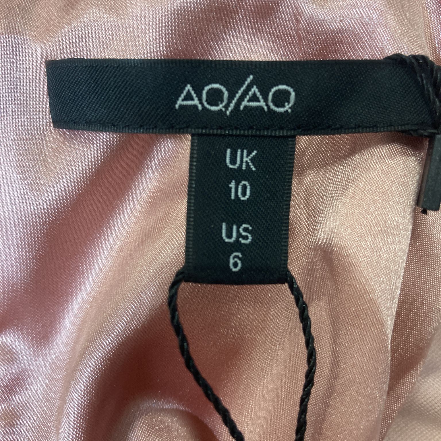 AQ/AQ