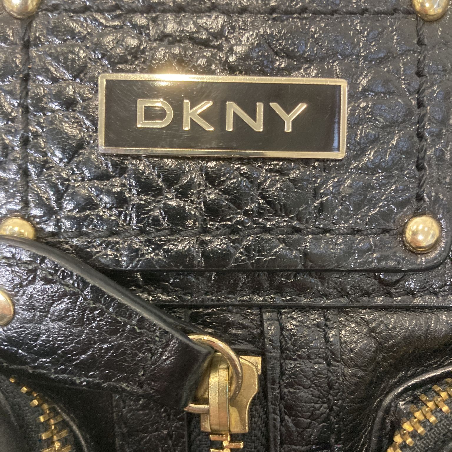 DKNY