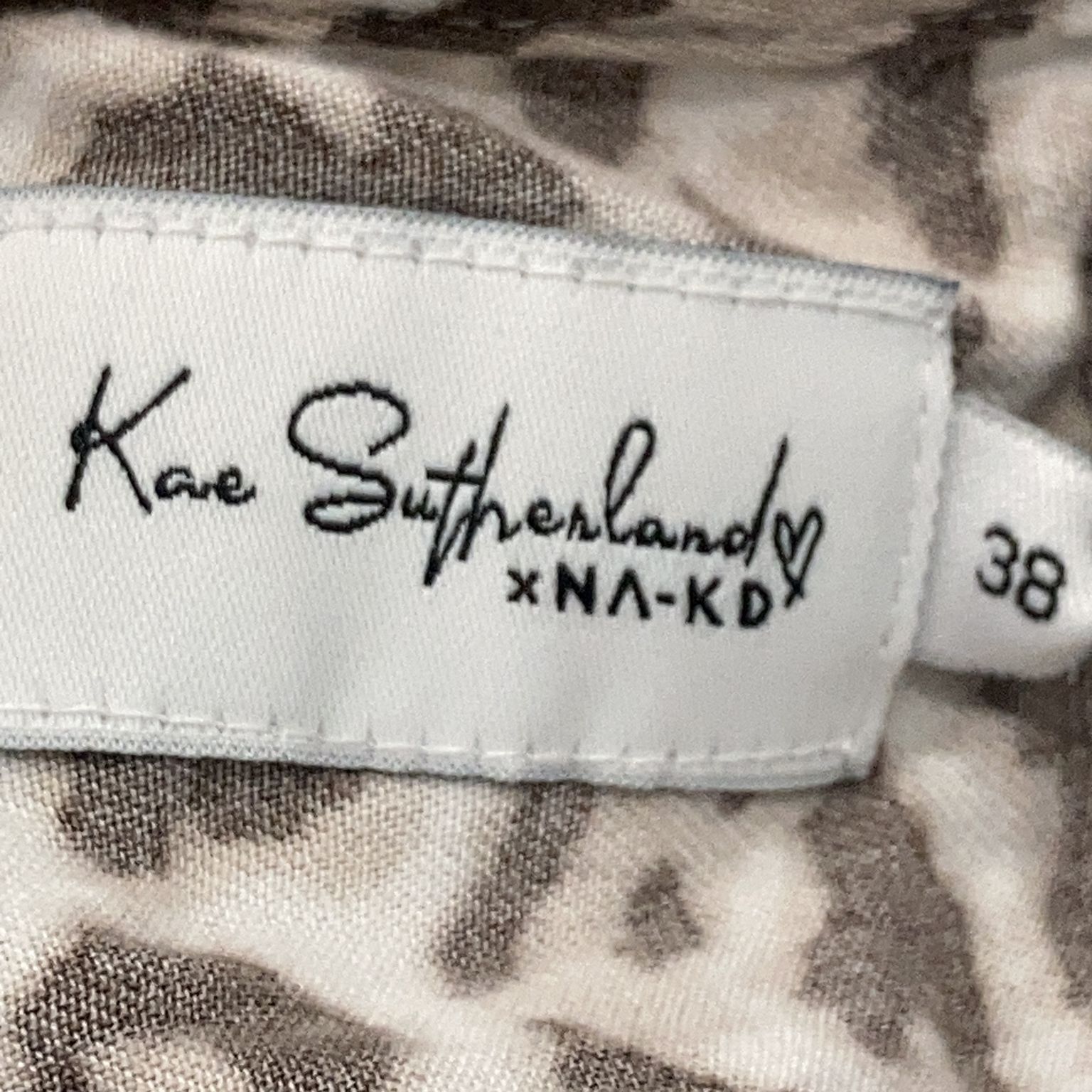 Kae Sutherland x NA-KD