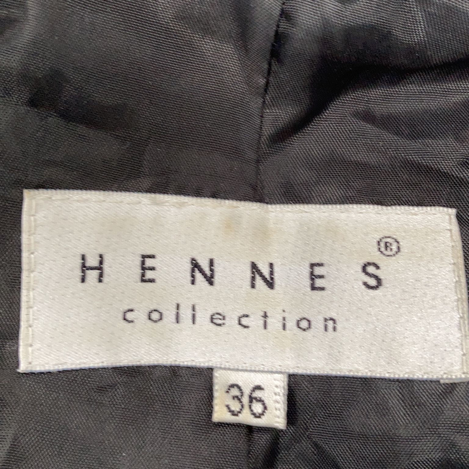 Hennes Collection