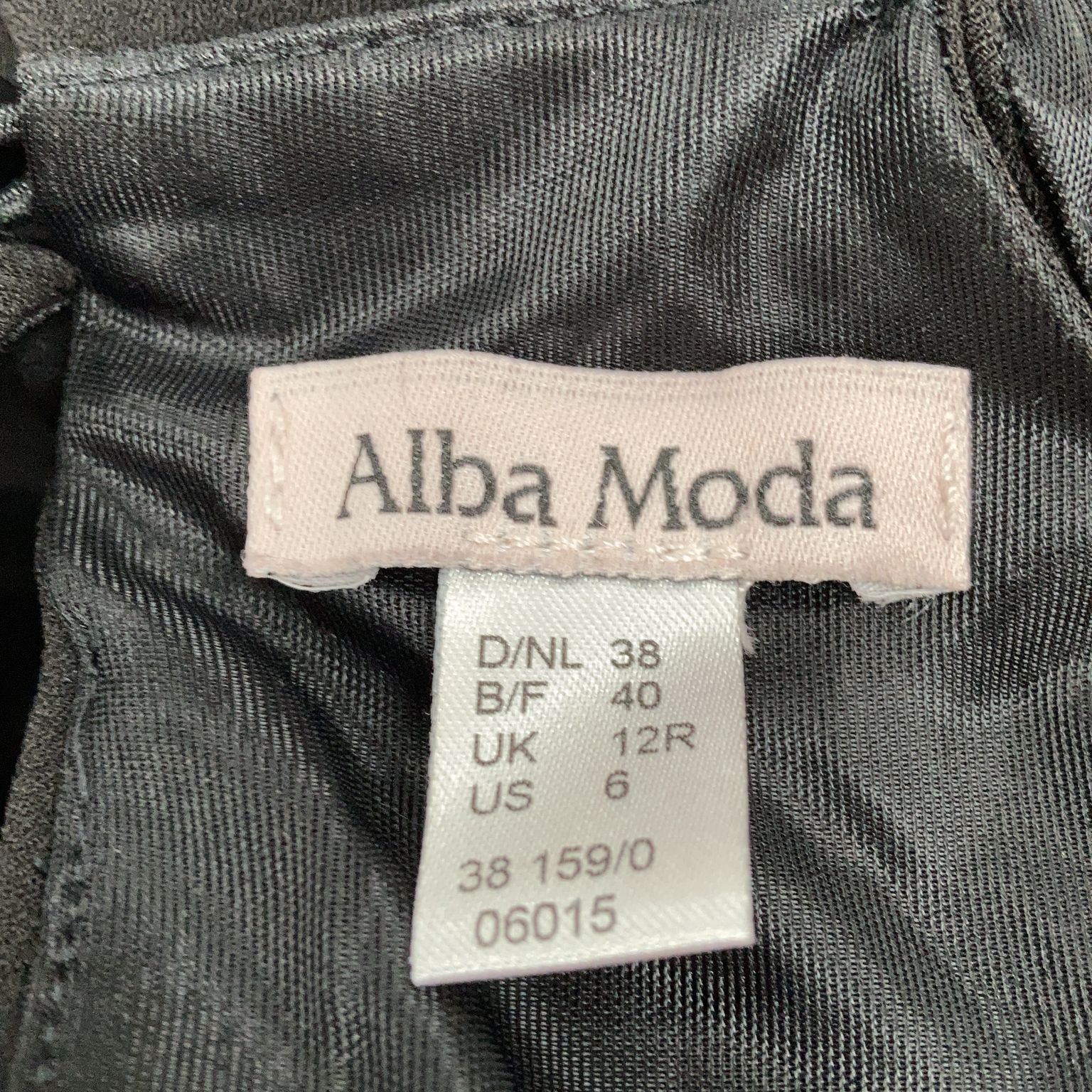 Alba Moda