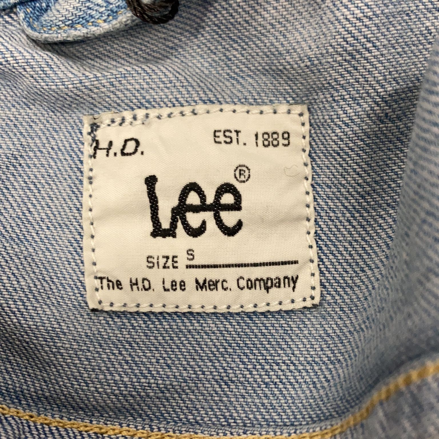 Lee