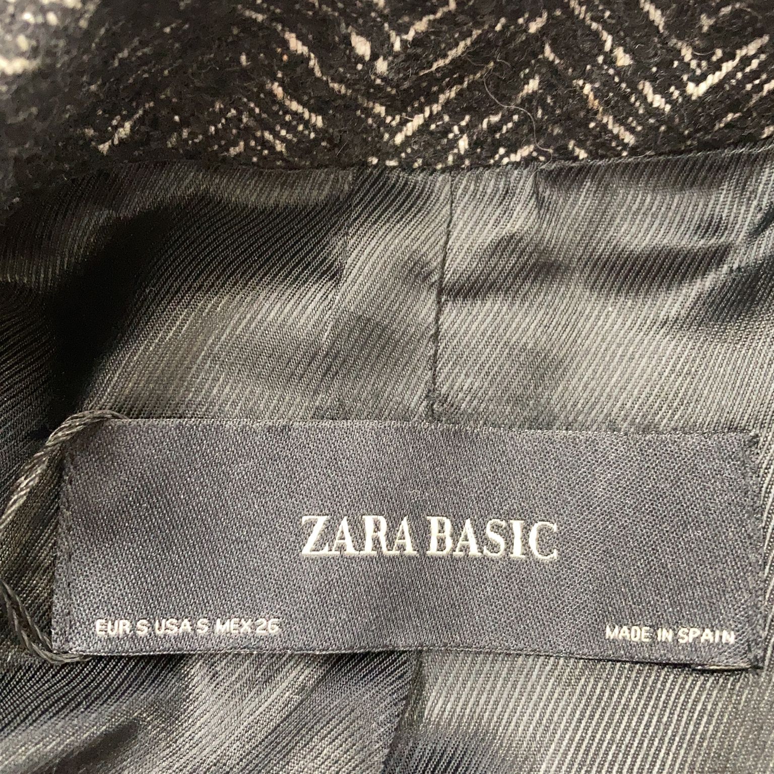 Zara Basic