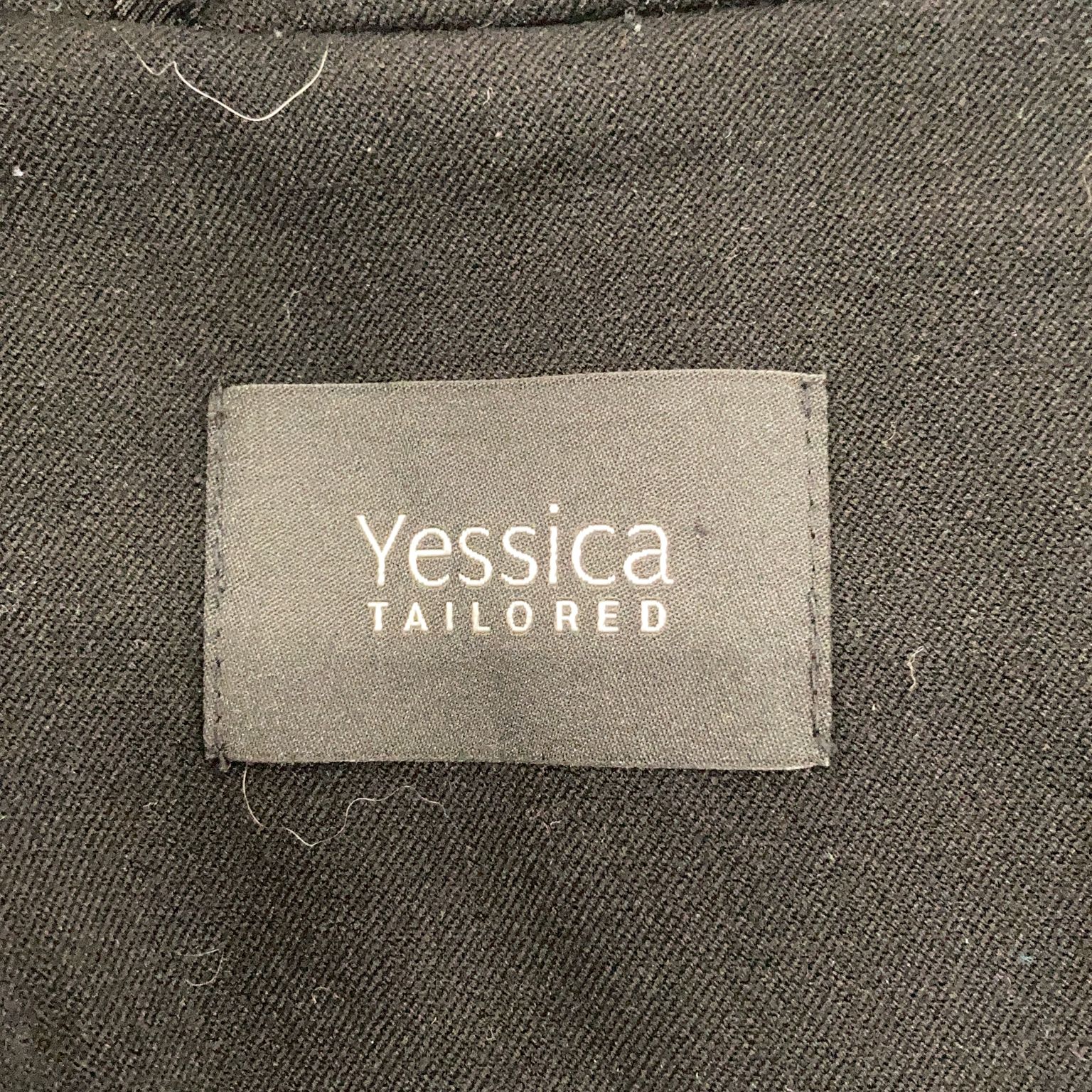 Yessica Tailored