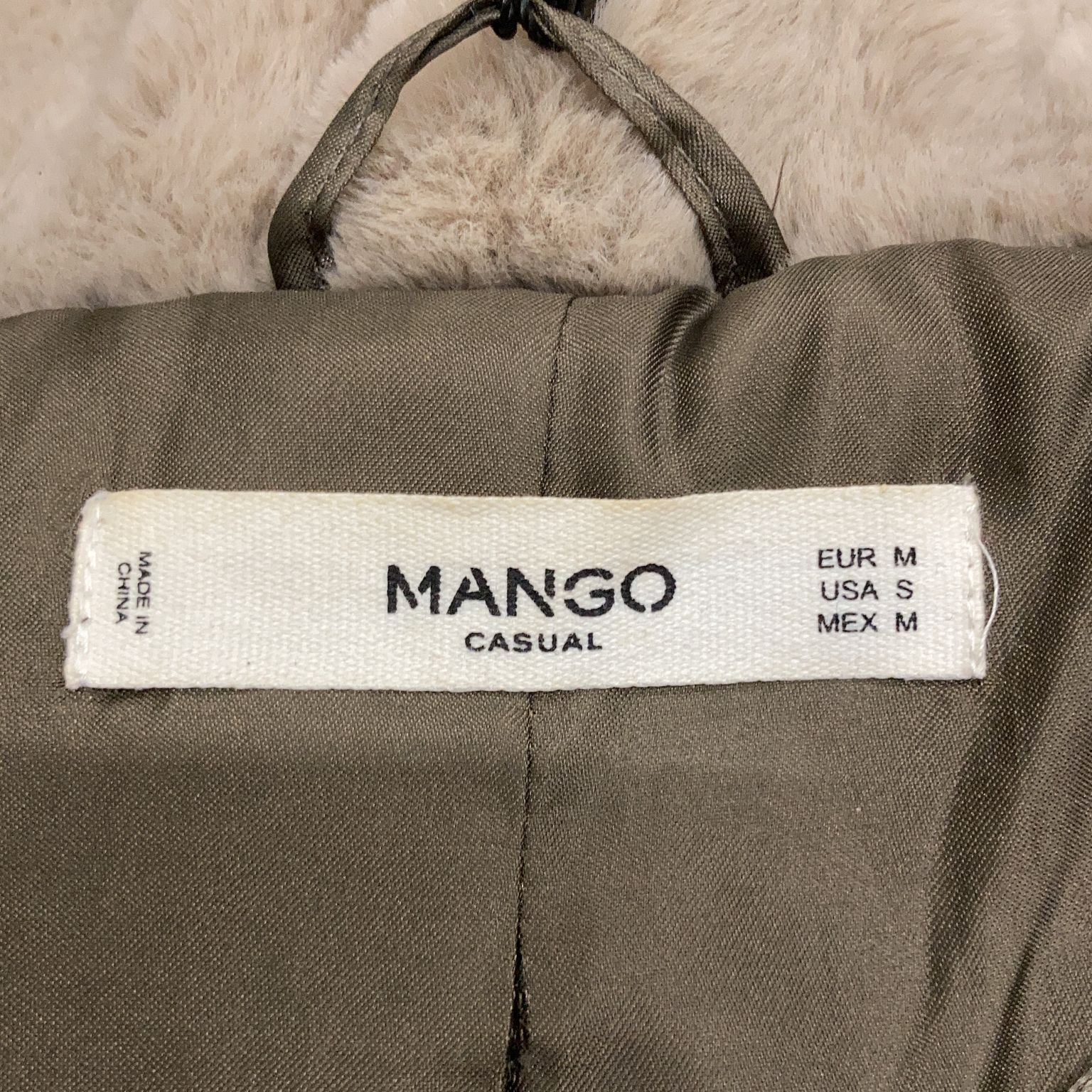 Mango Casual