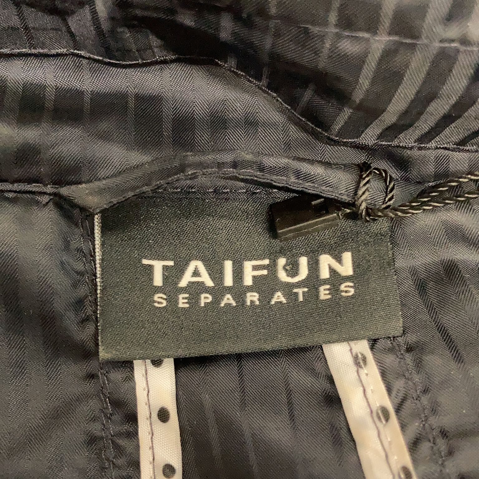 Taifun Separates