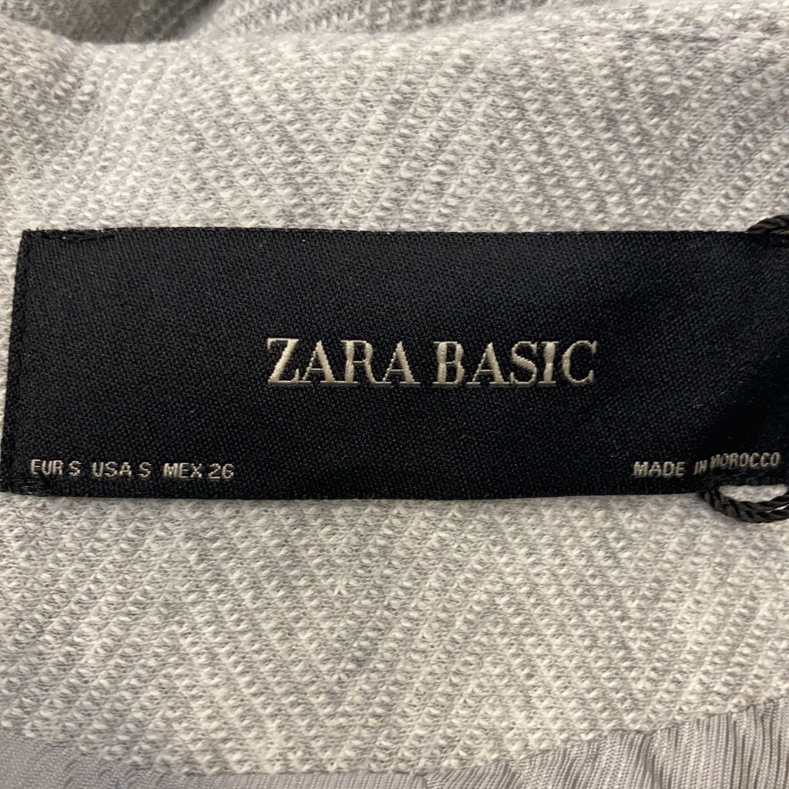 Zara Basic