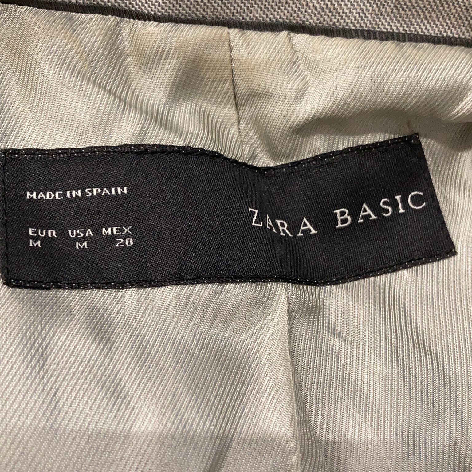 Zara Basic