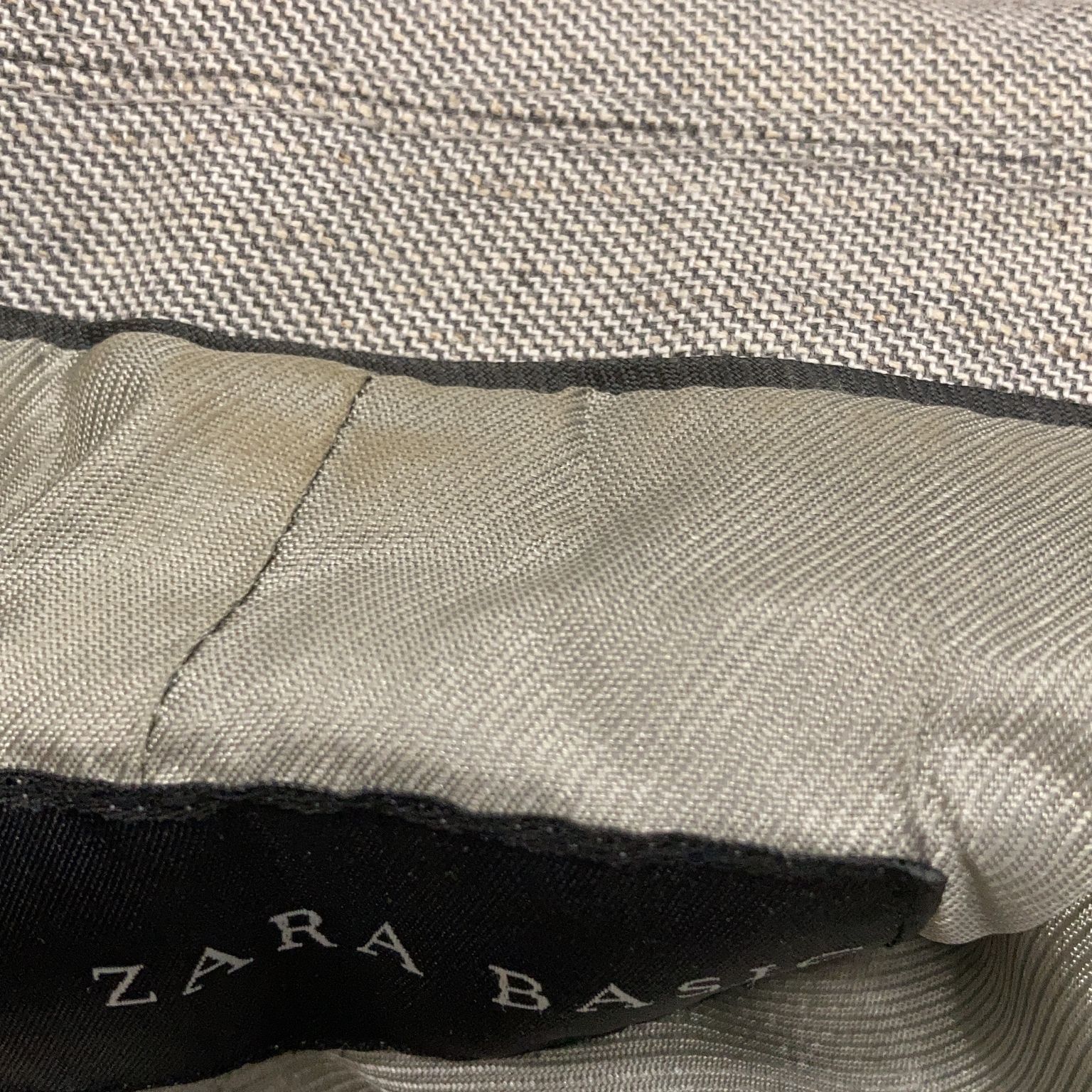 Zara Basic