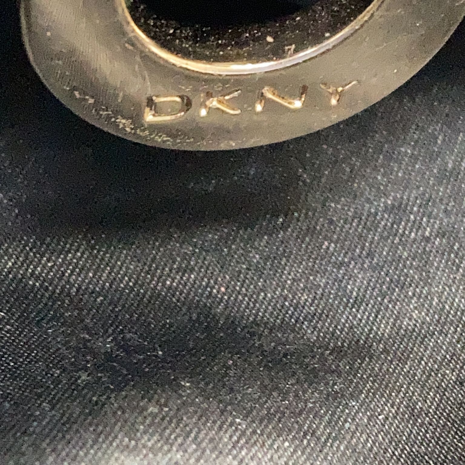 DKNY