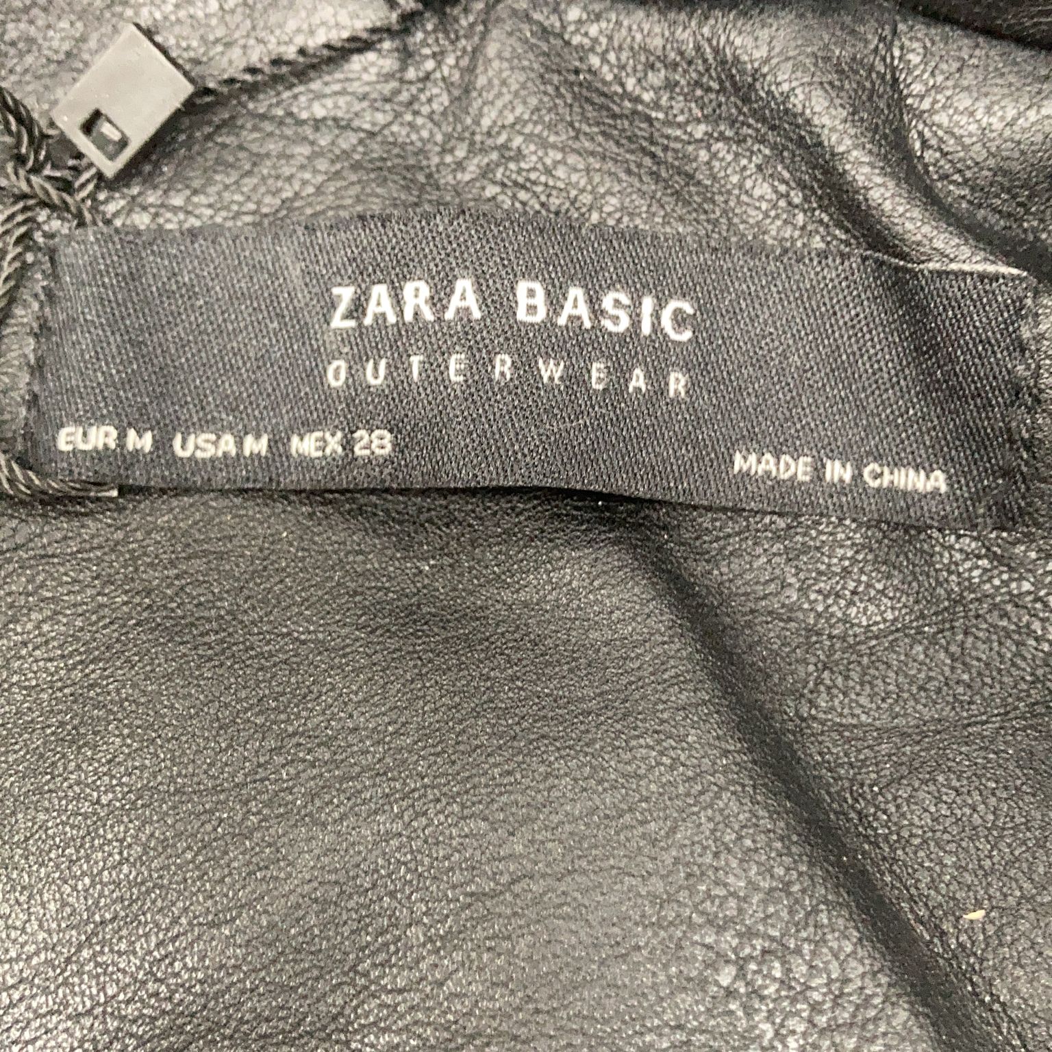 Zara Basic