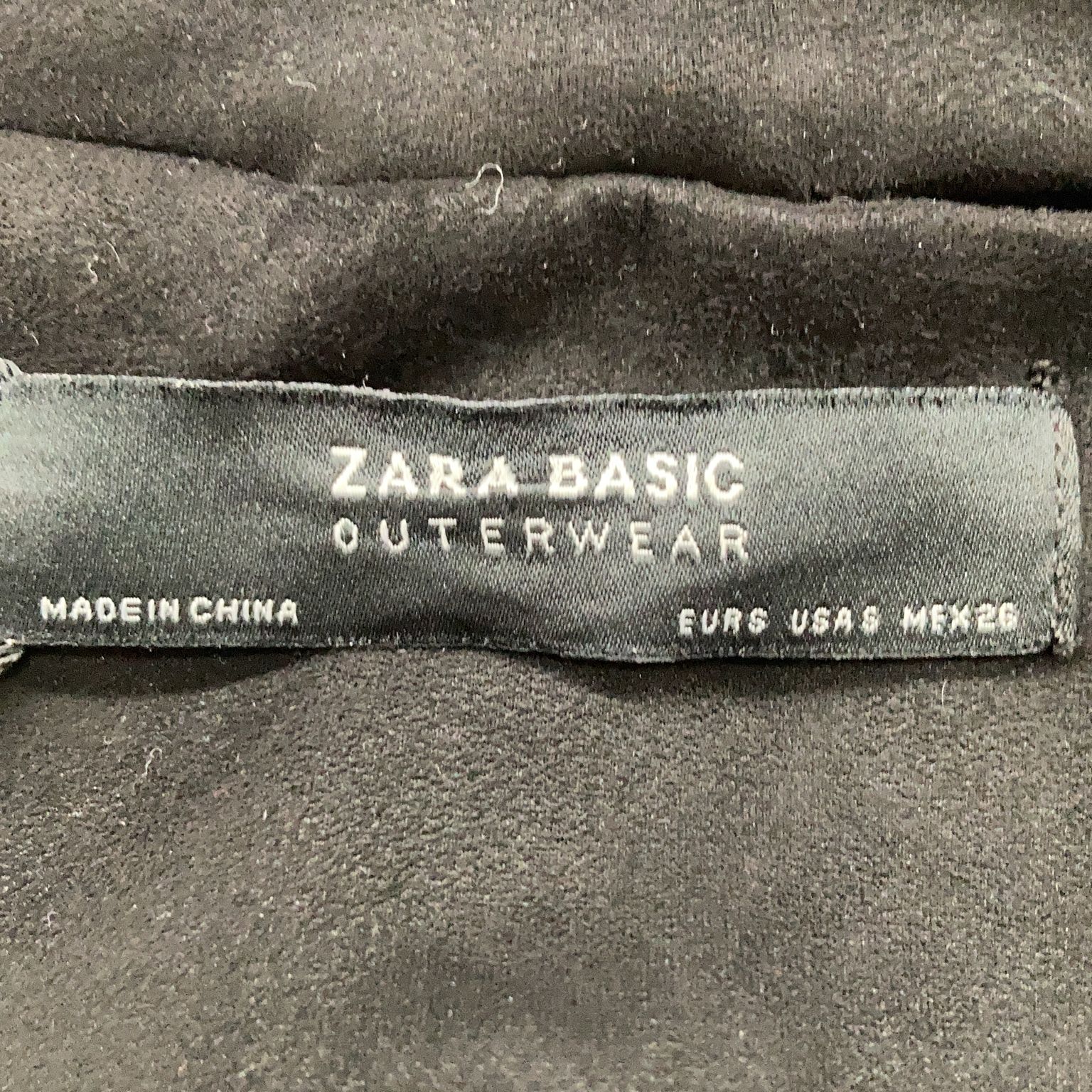 Zara Basic