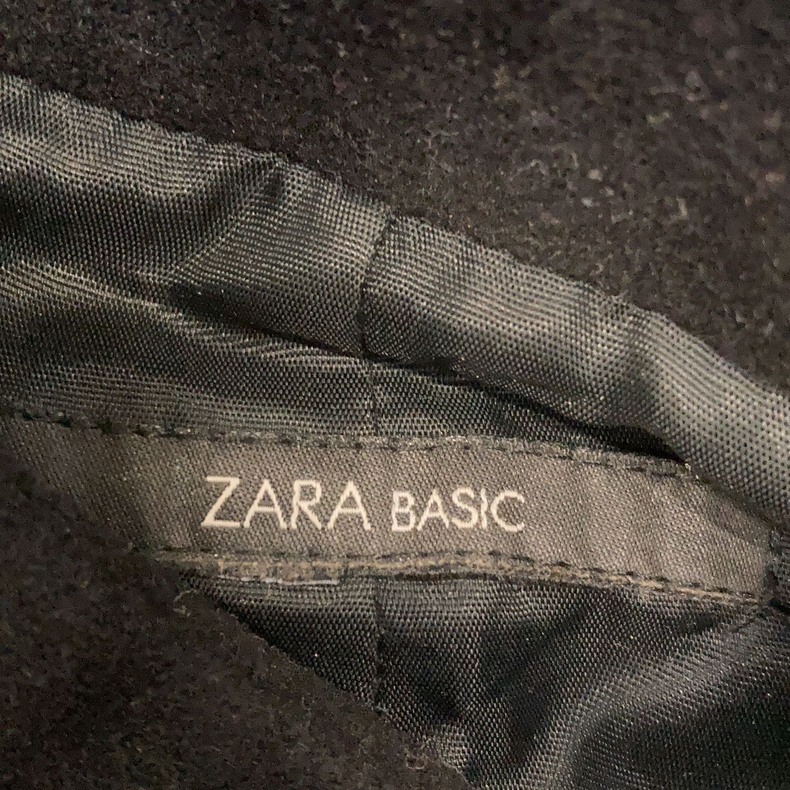 Zara Basic