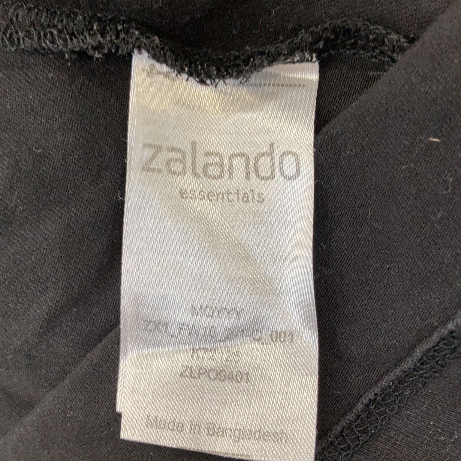 Zalando Essentials Curvy