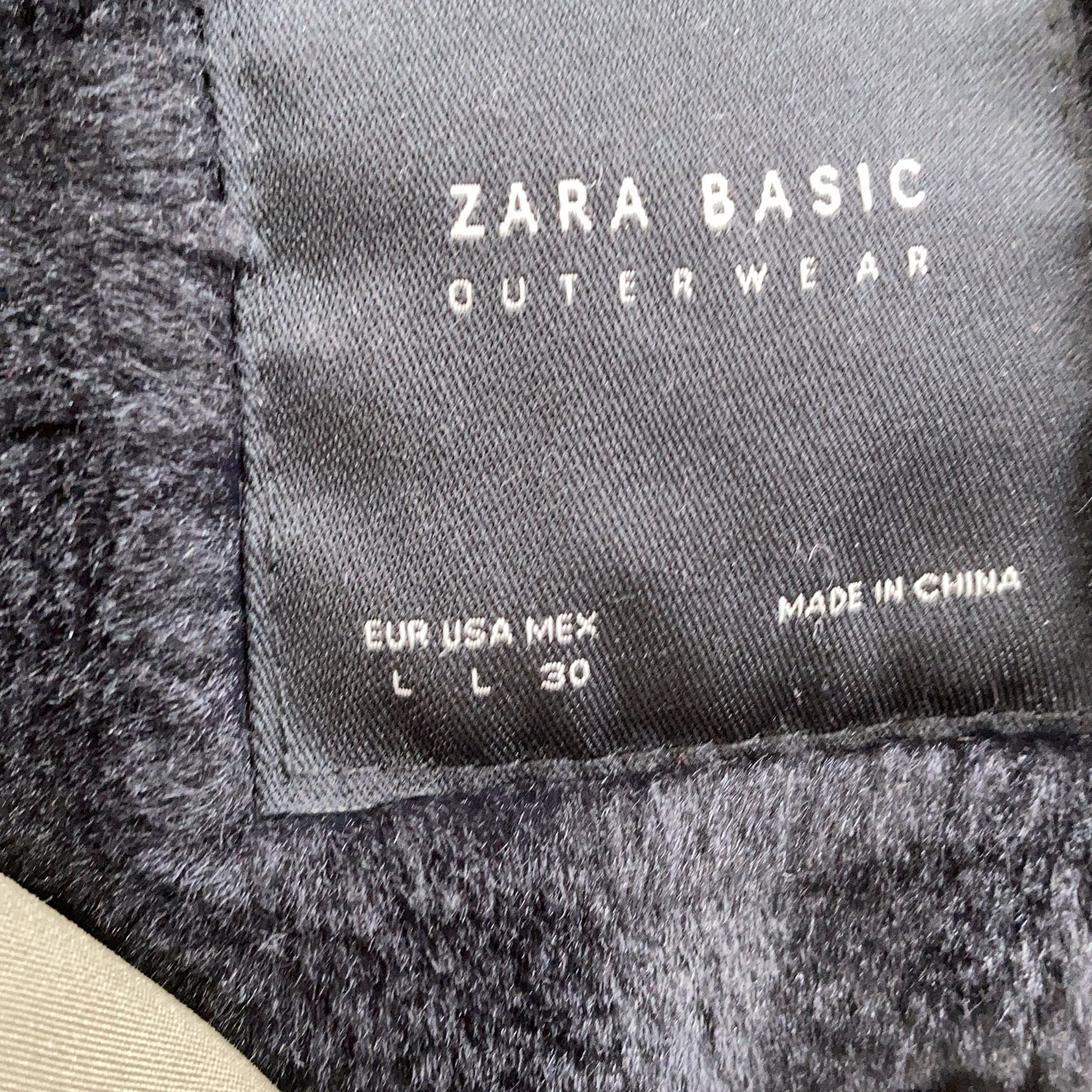 Zara Basic