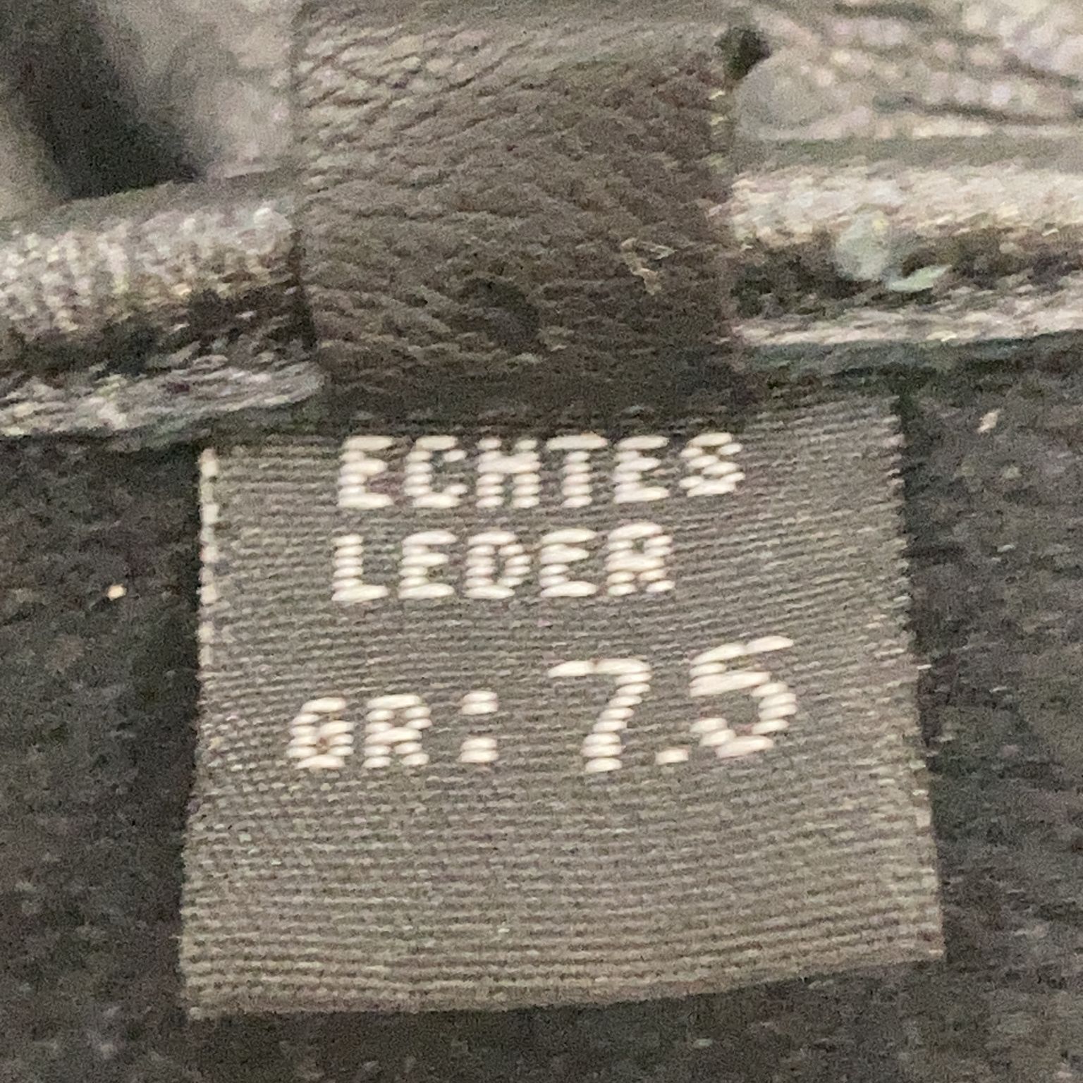 Echtes Leder