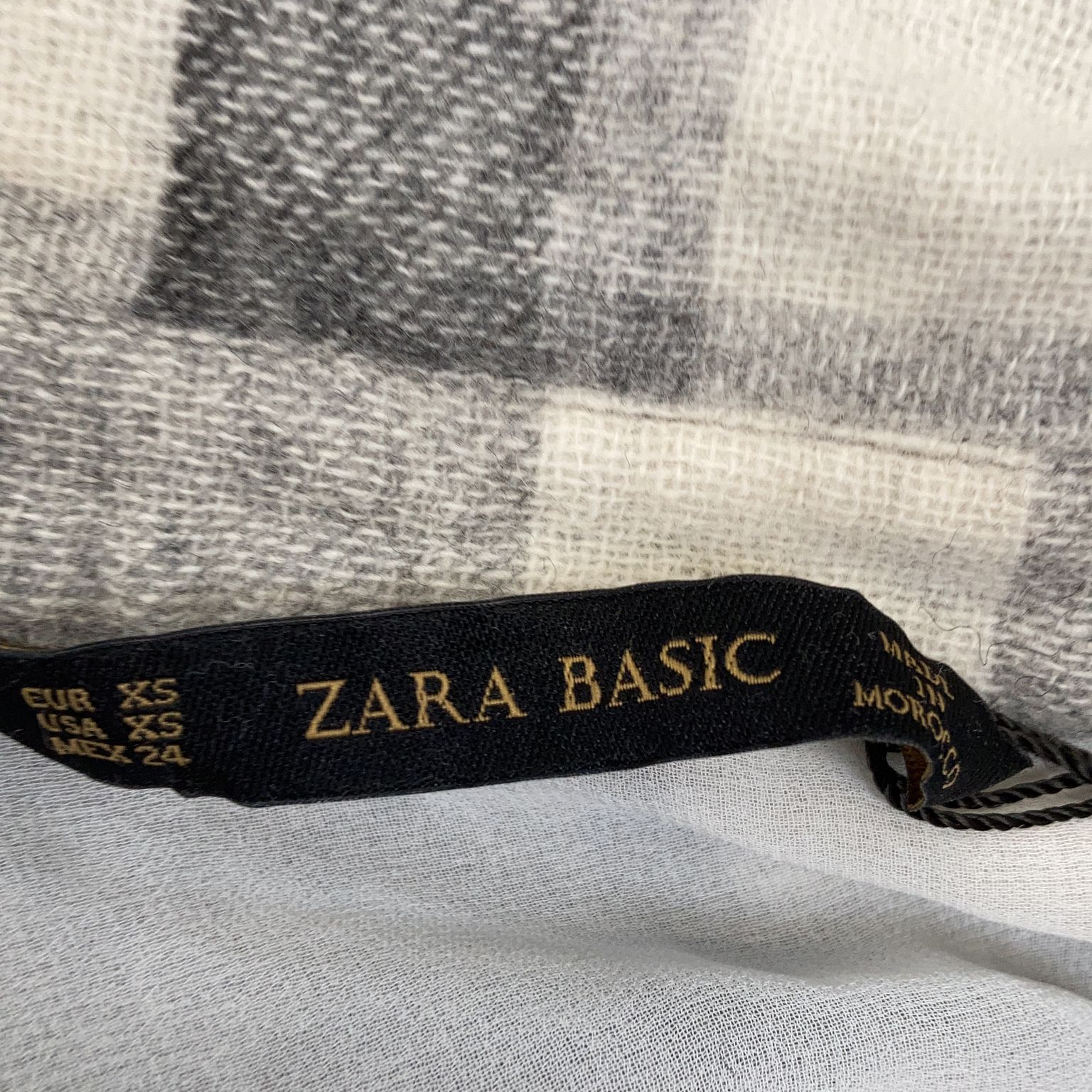 Zara Basic