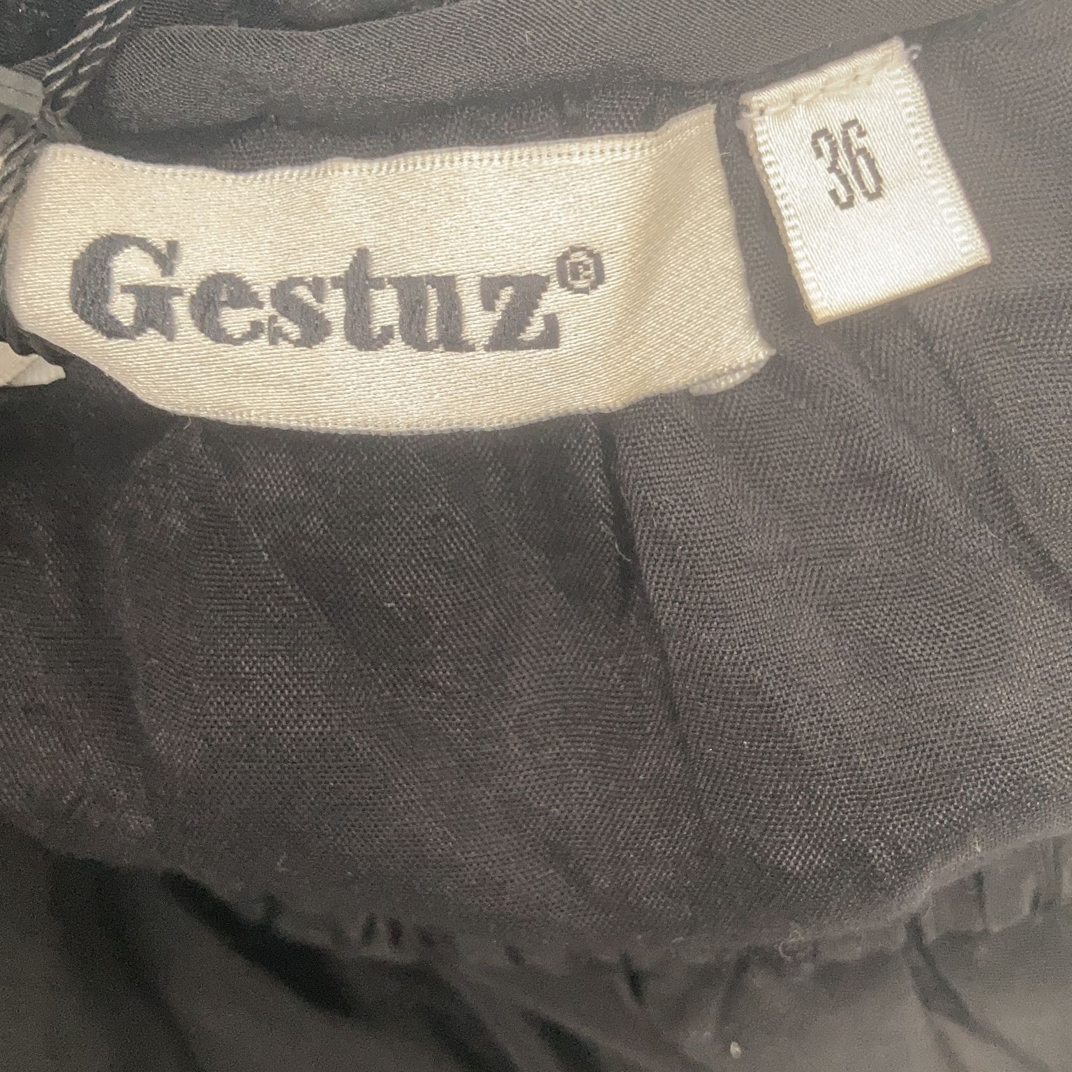 Gestuz