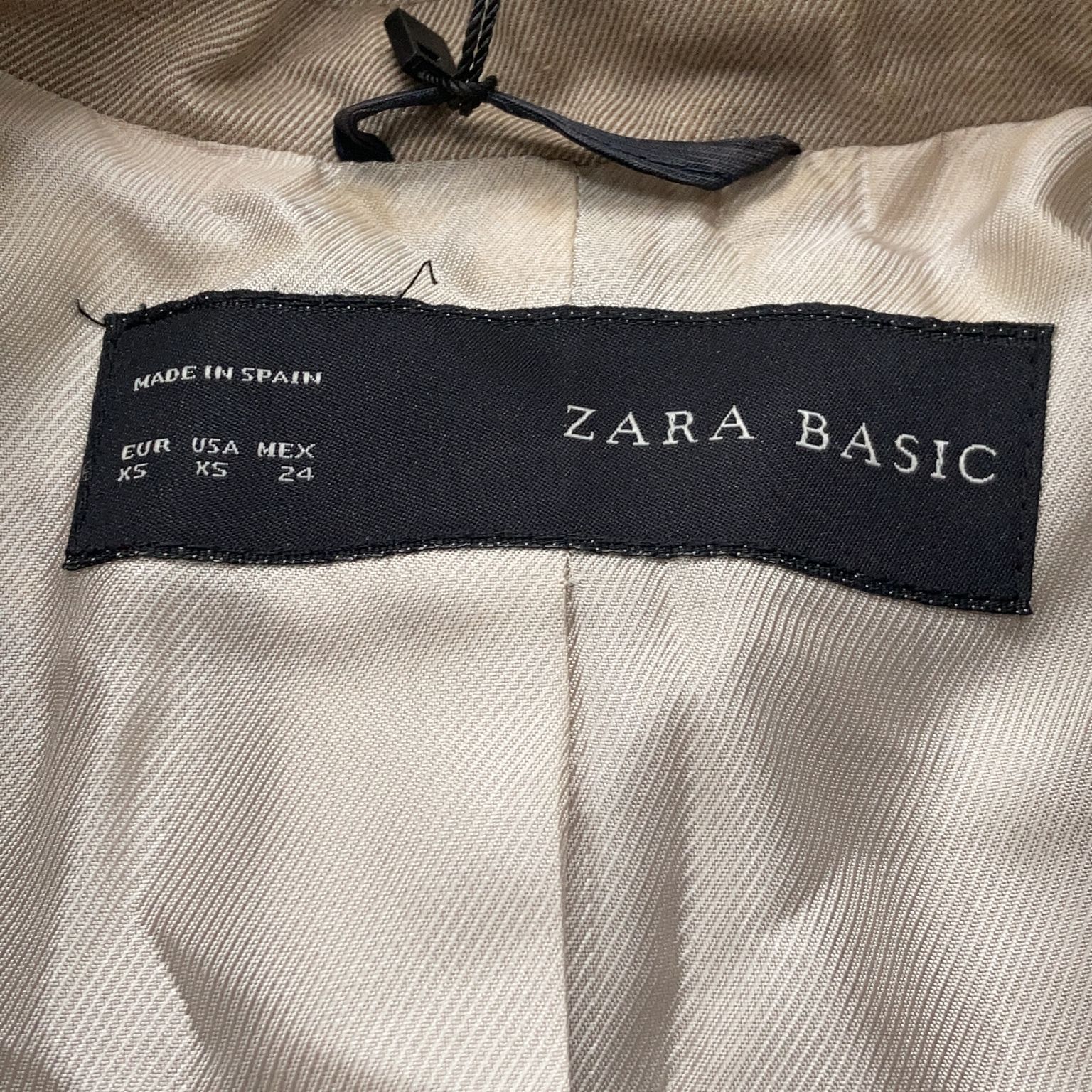 Zara Basic