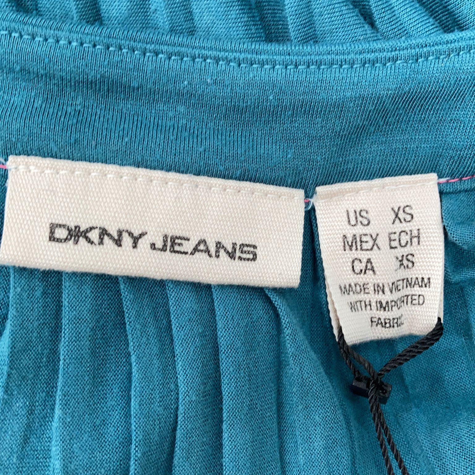 DKNY Jeans