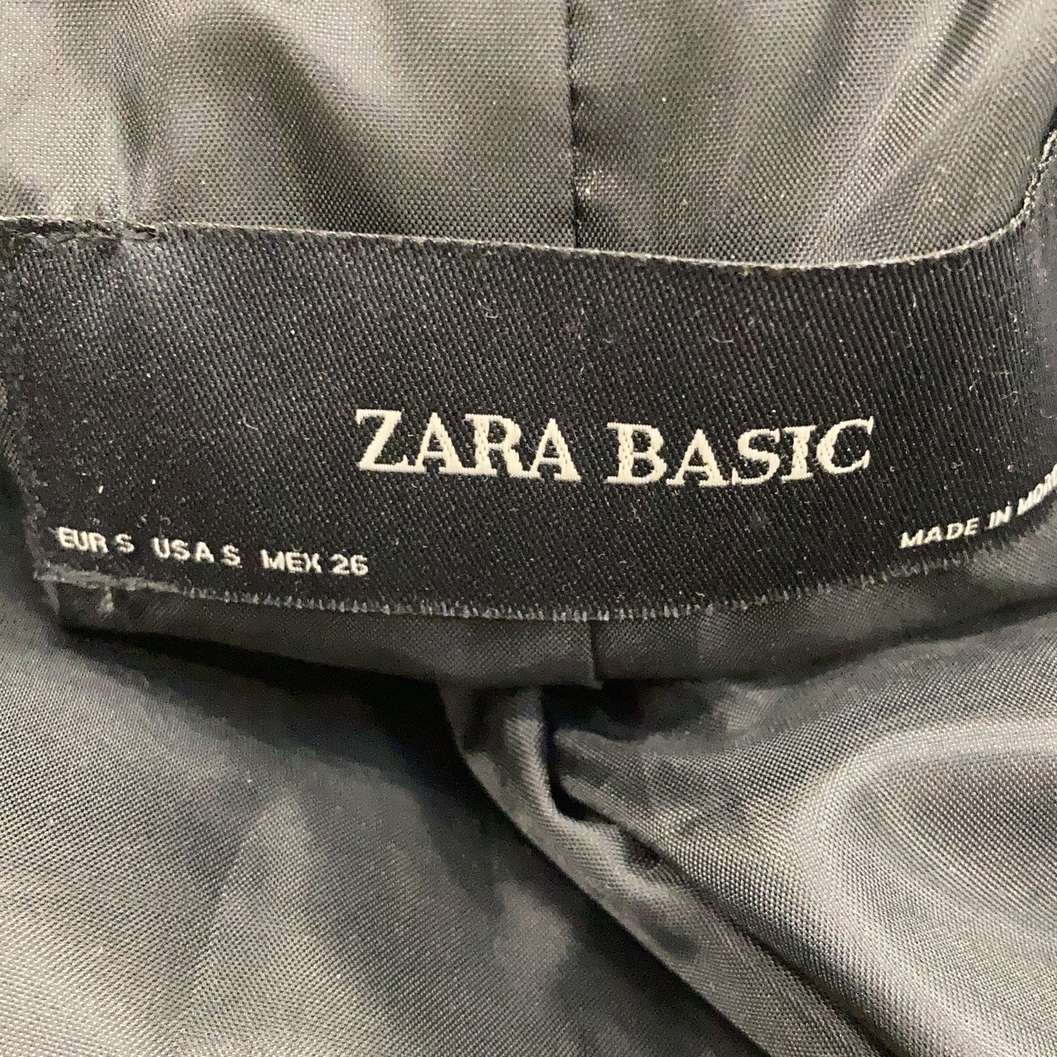 Zara Basic