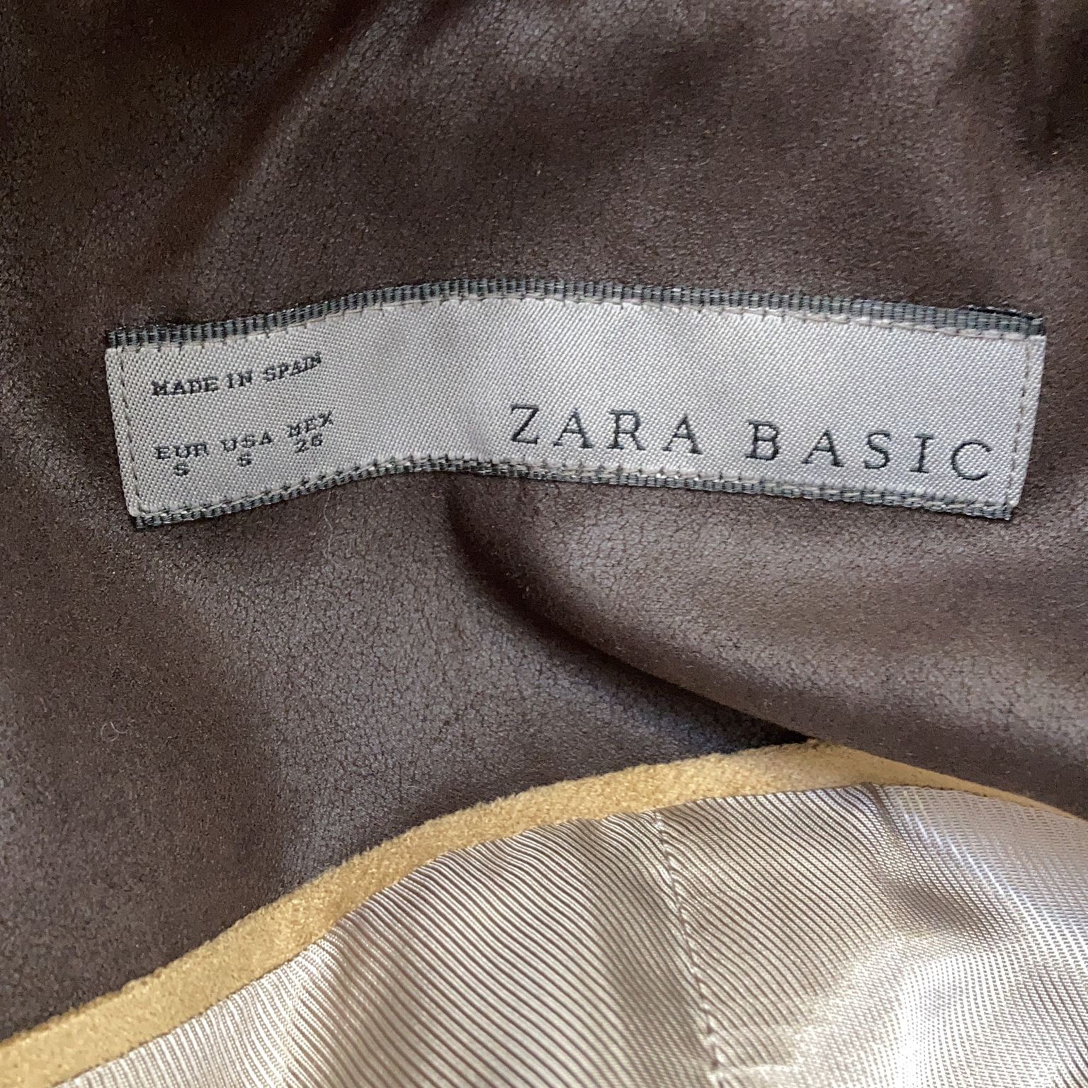 Zara Basic