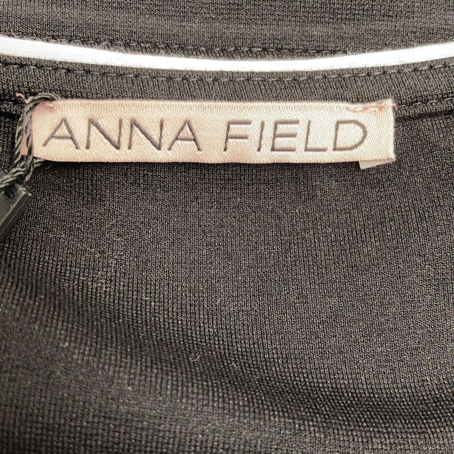 Anna Field