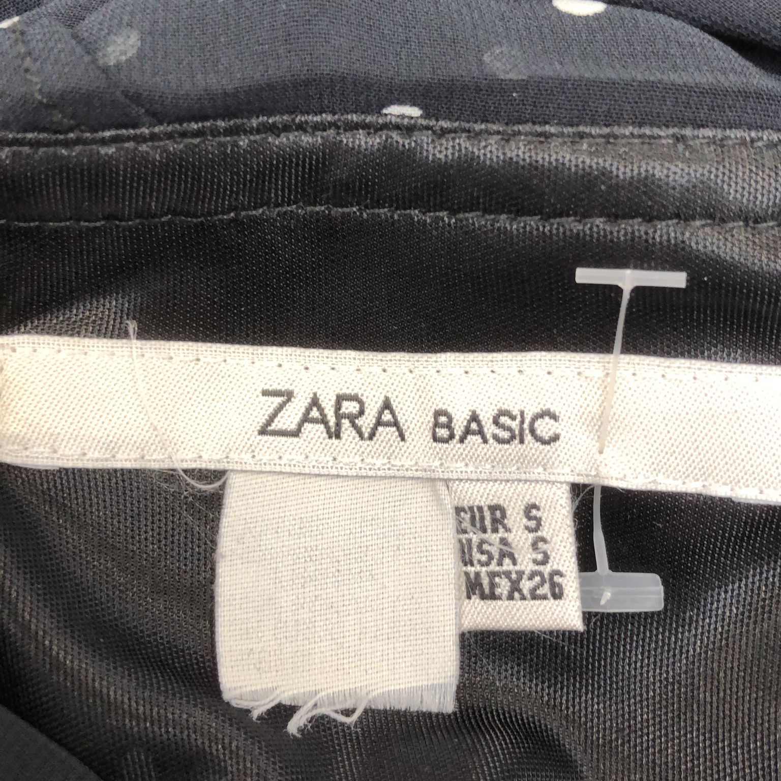 Zara Basic