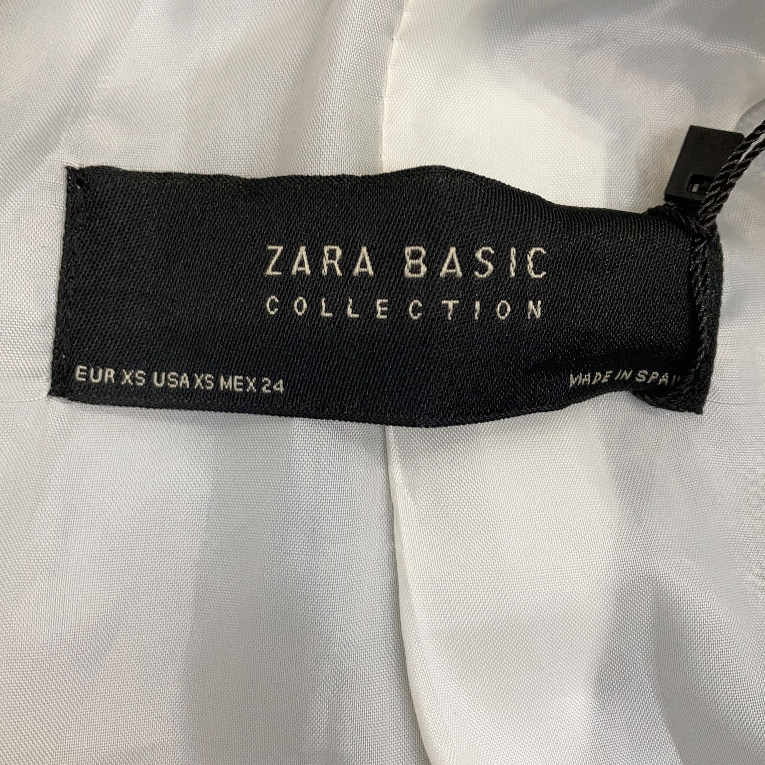 Zara Basic