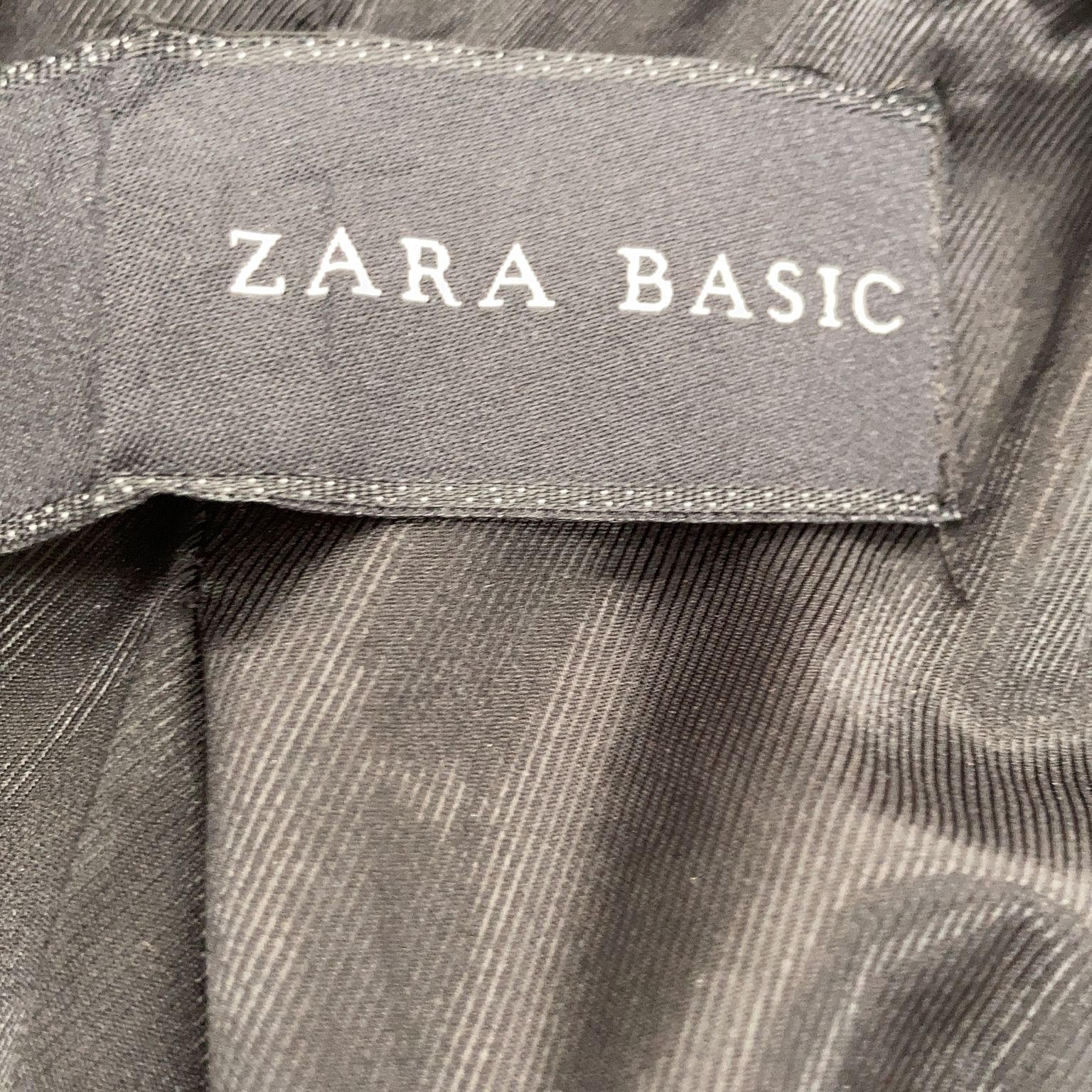 Zara Basic