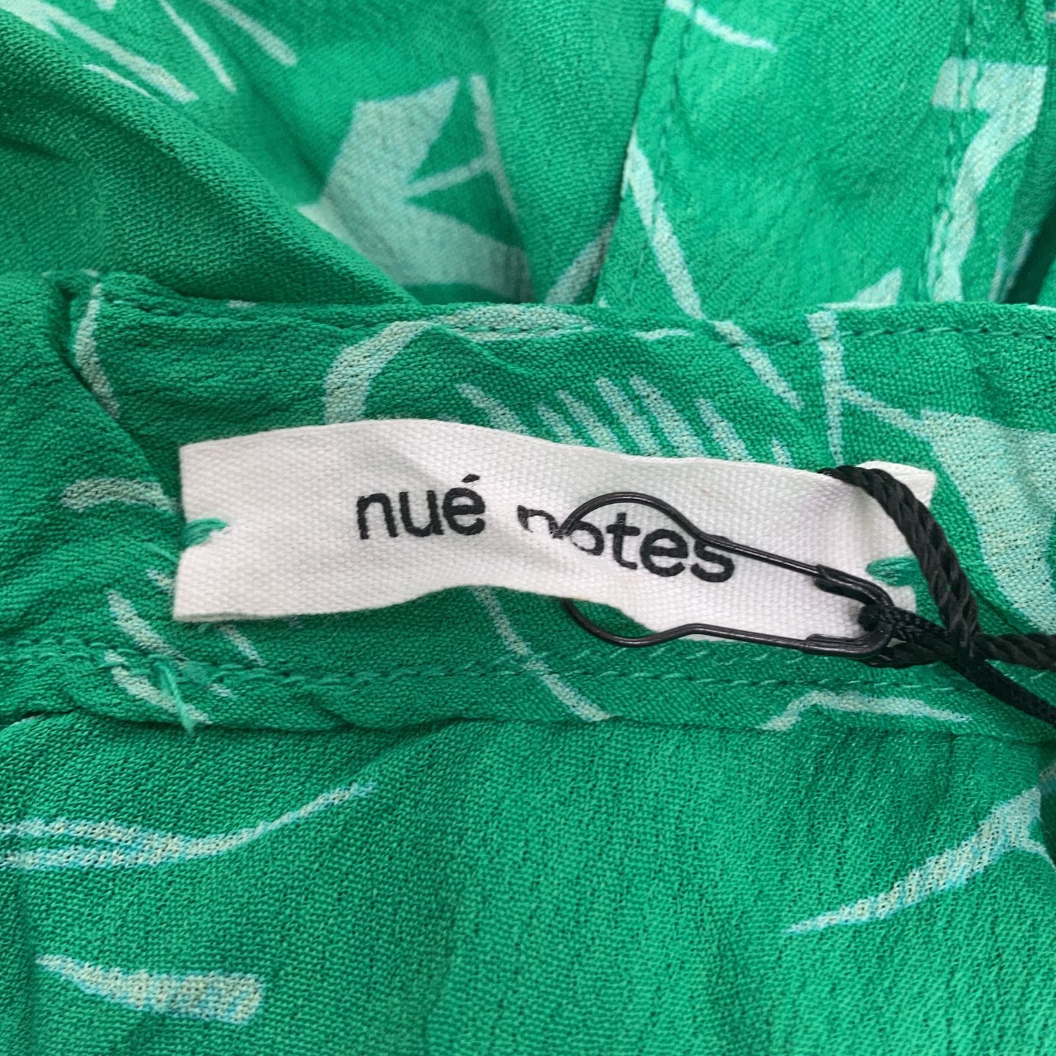 Nué Notes