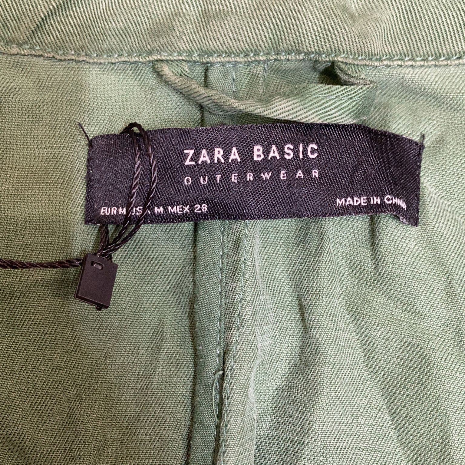 Zara Basic