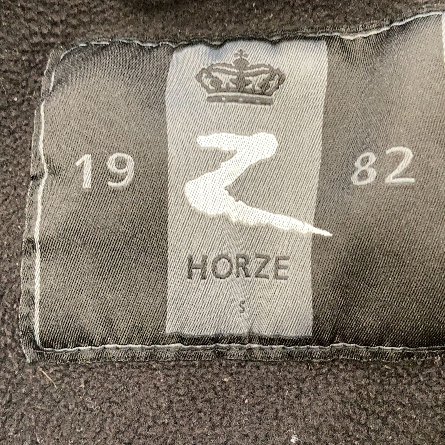 Equestrian Horze