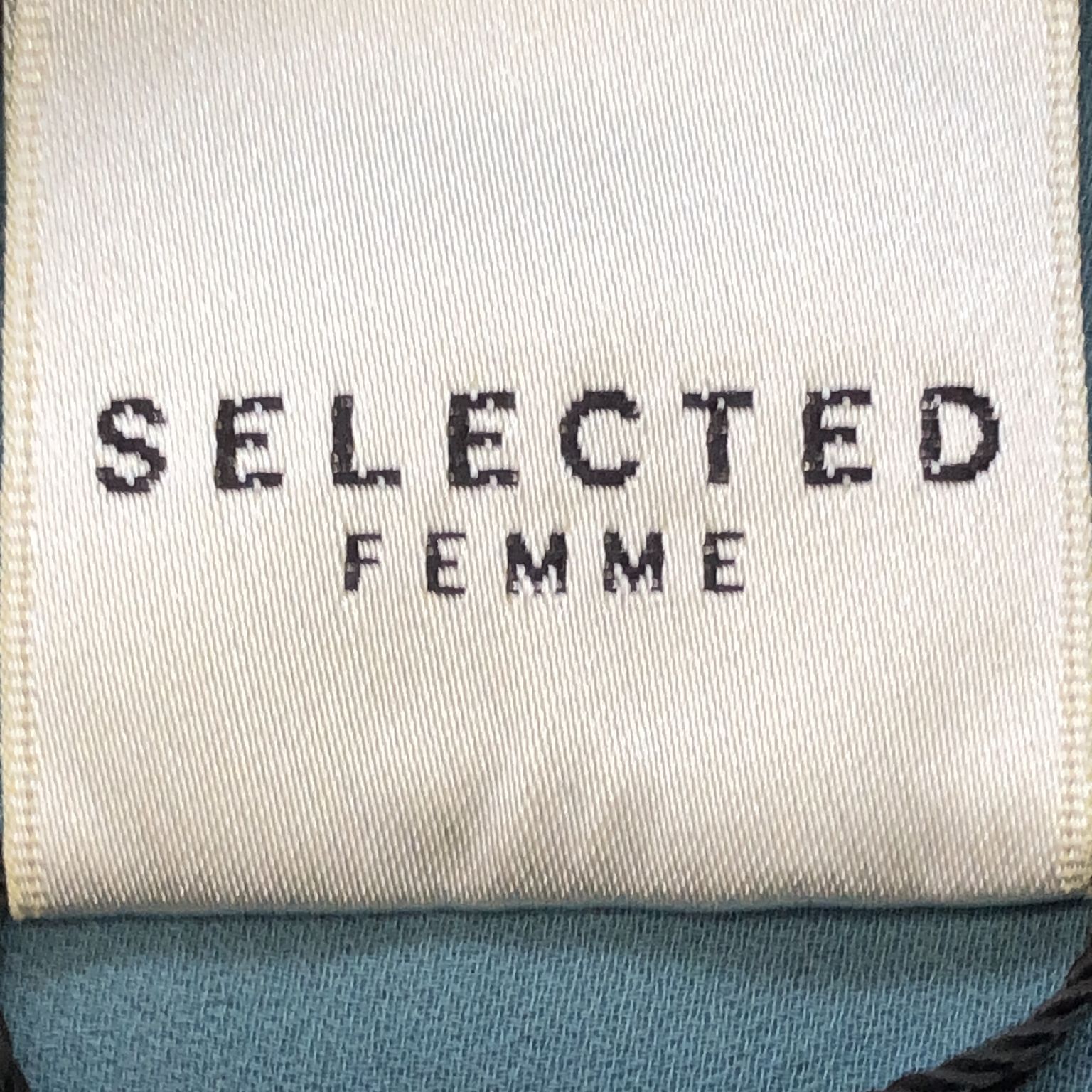 Selected Femme