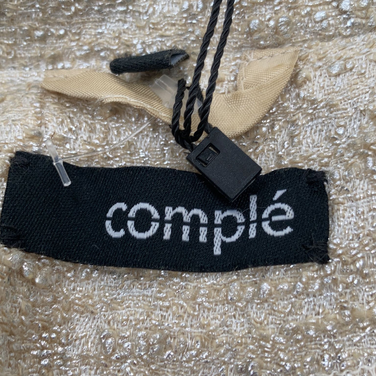 Complé