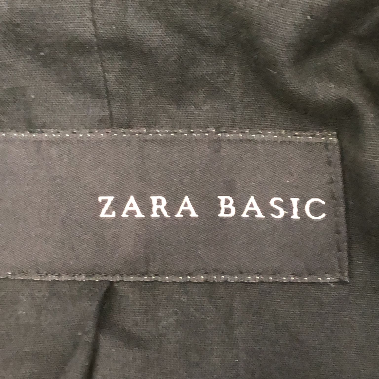 Zara Basic