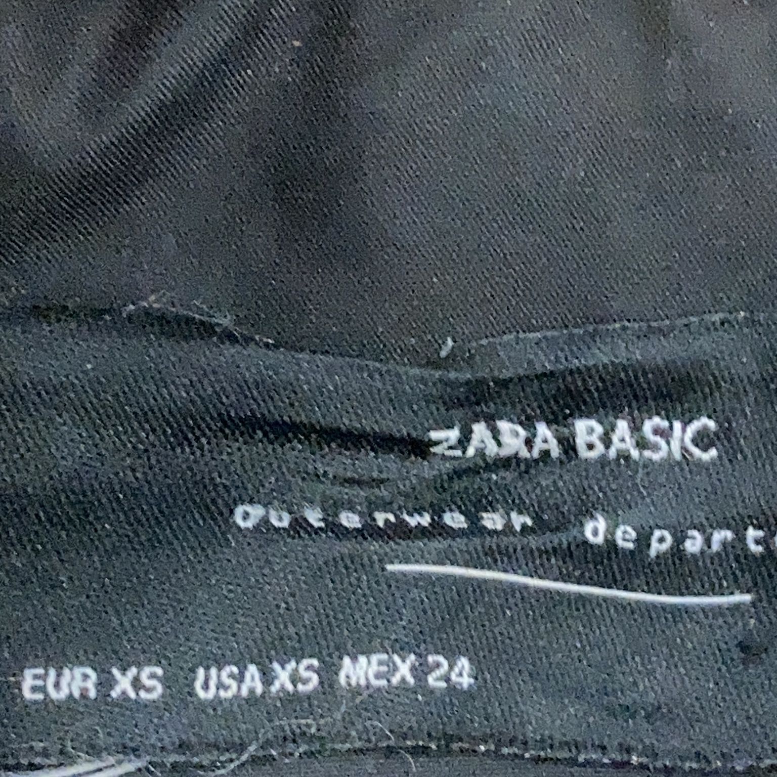 Zara Basic