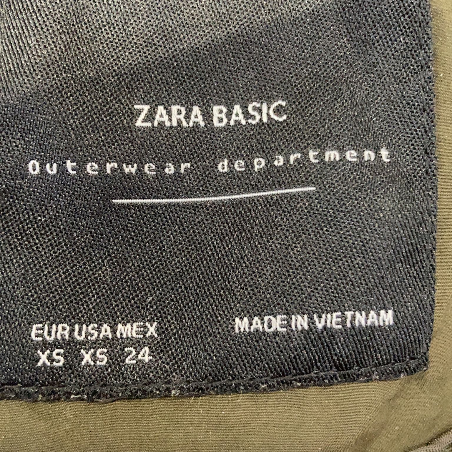 Zara Basic