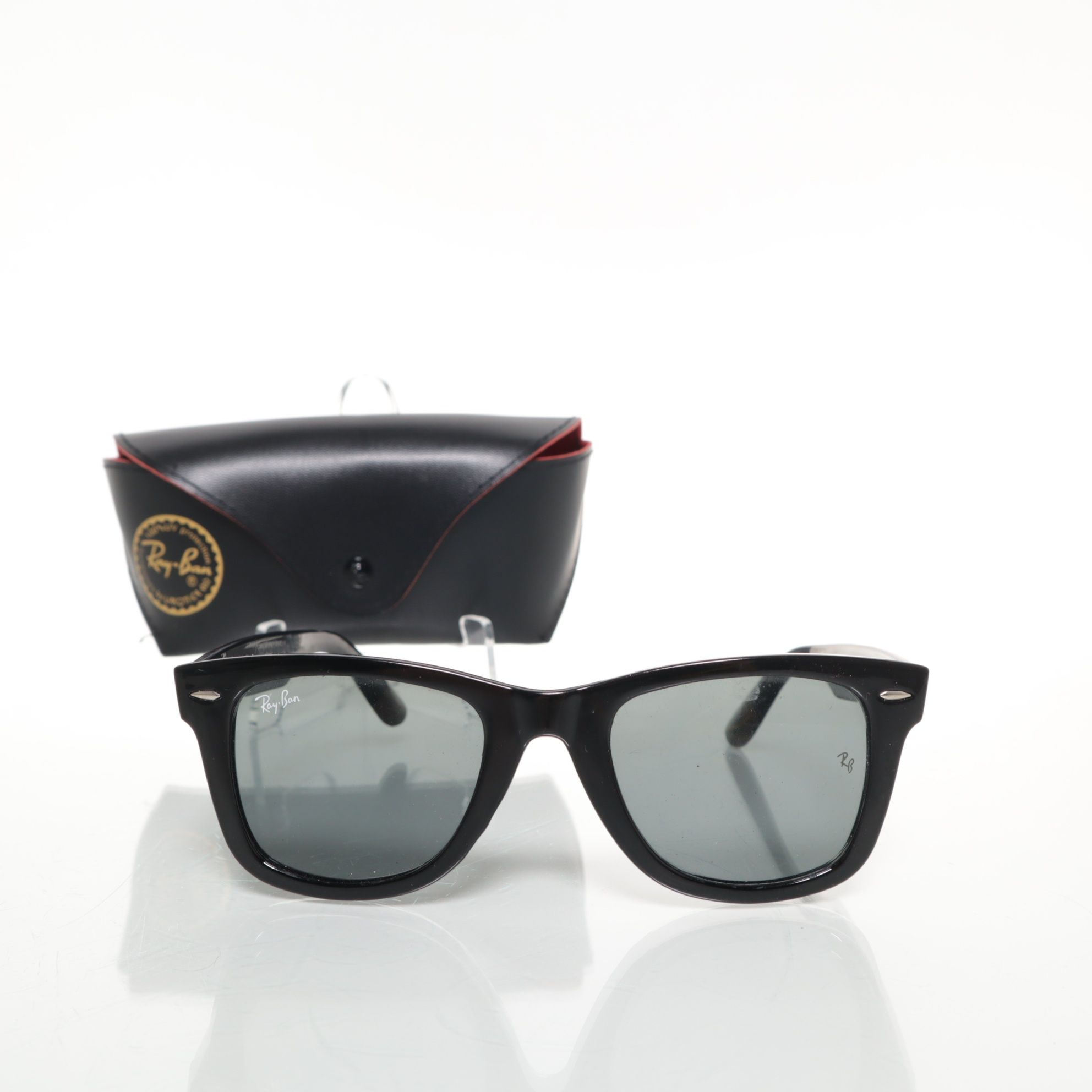 Ray-Ban