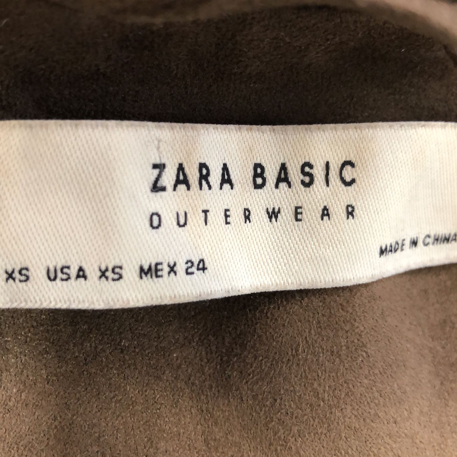 Zara Basic