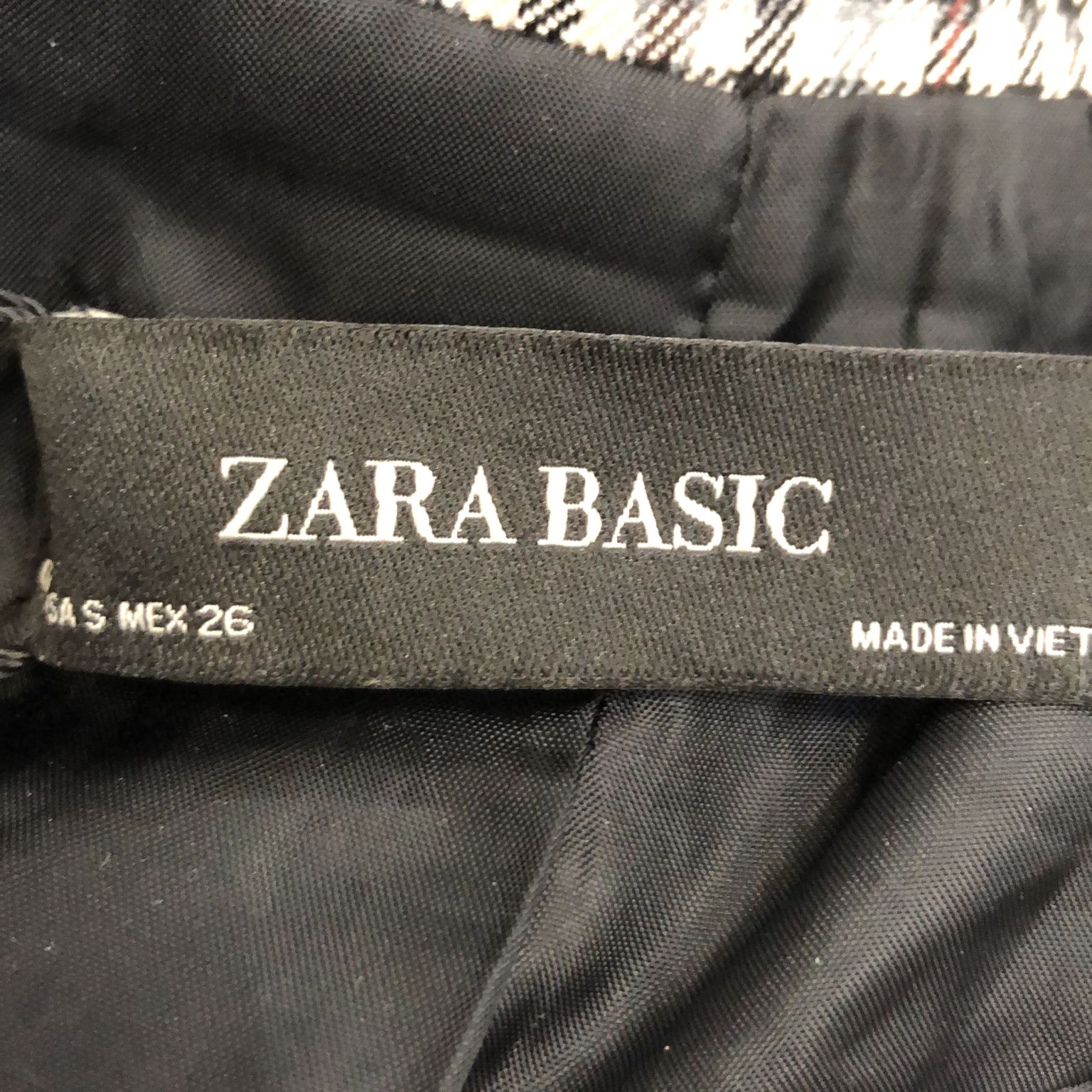 Zara Basic