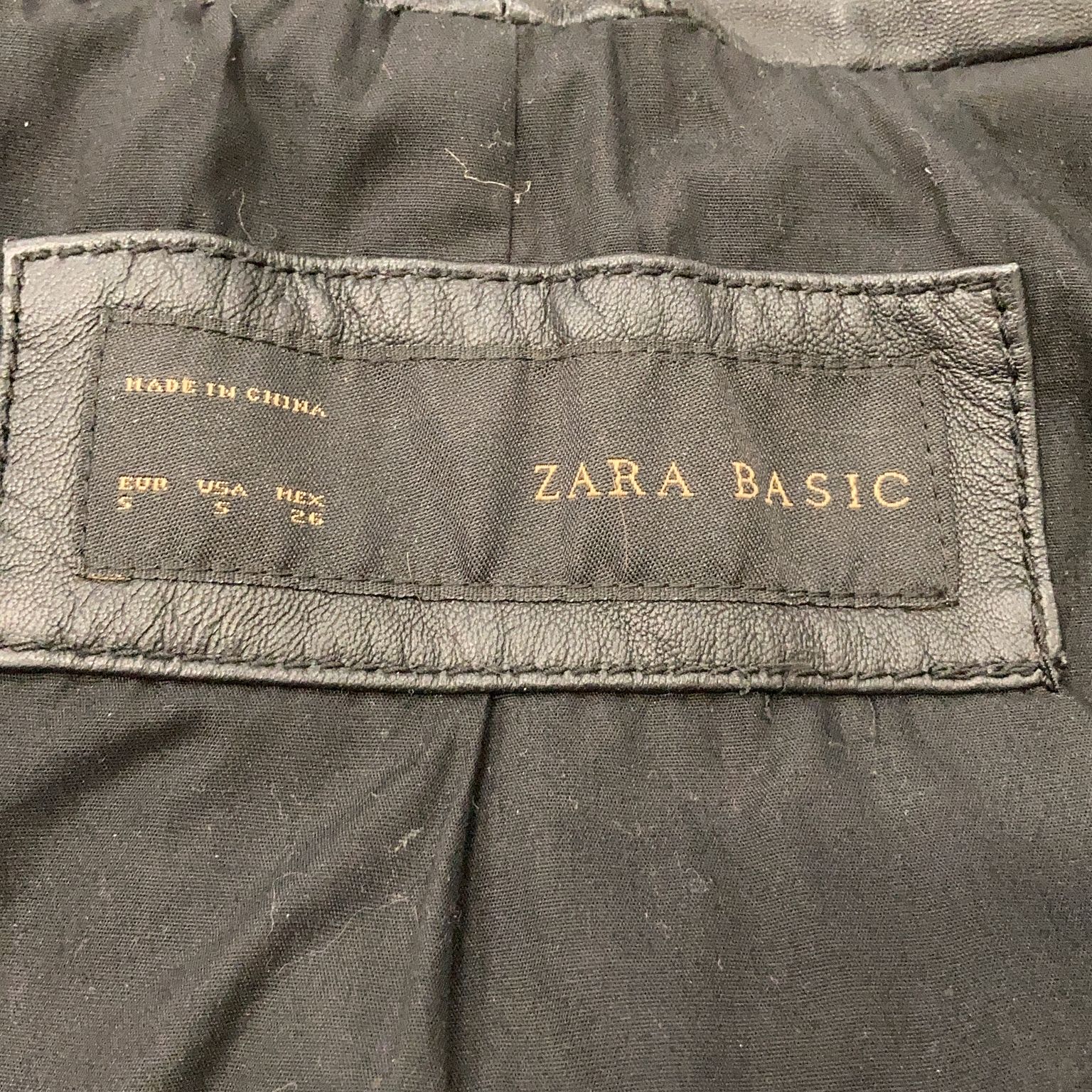 Zara Basic