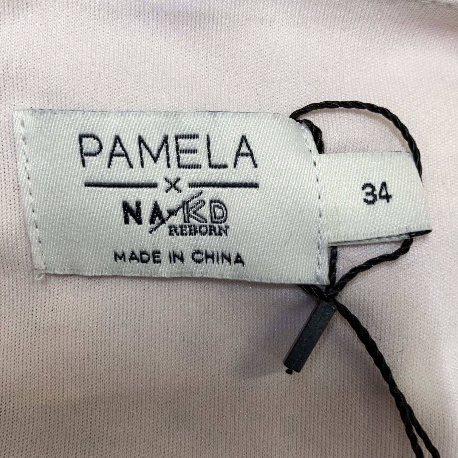 Pamela x NA-KD